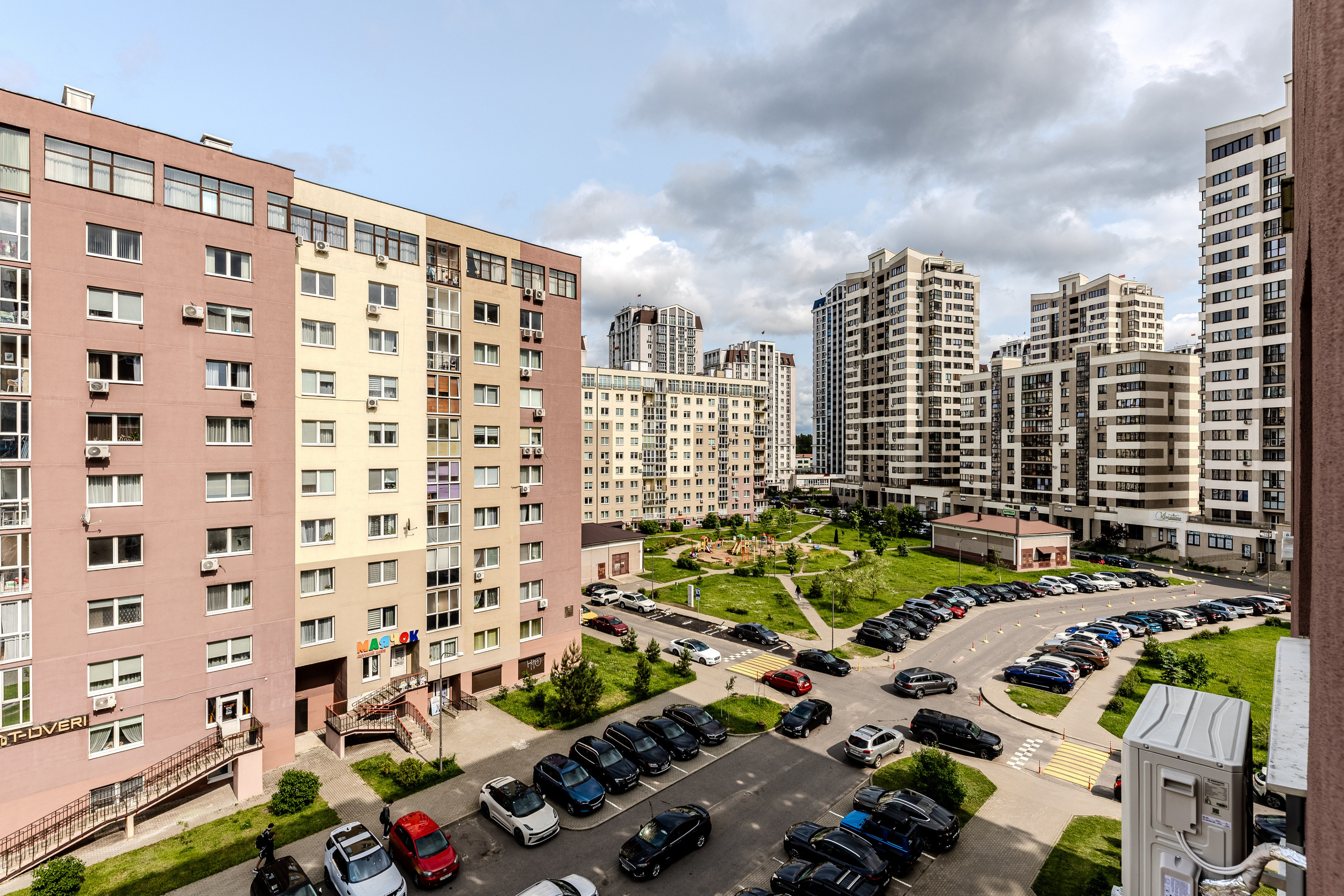 Мстиславца 20. Для продажи. Профессиональный интерьерный и репортажный фотограф Минск и РБ. Максим Орлов