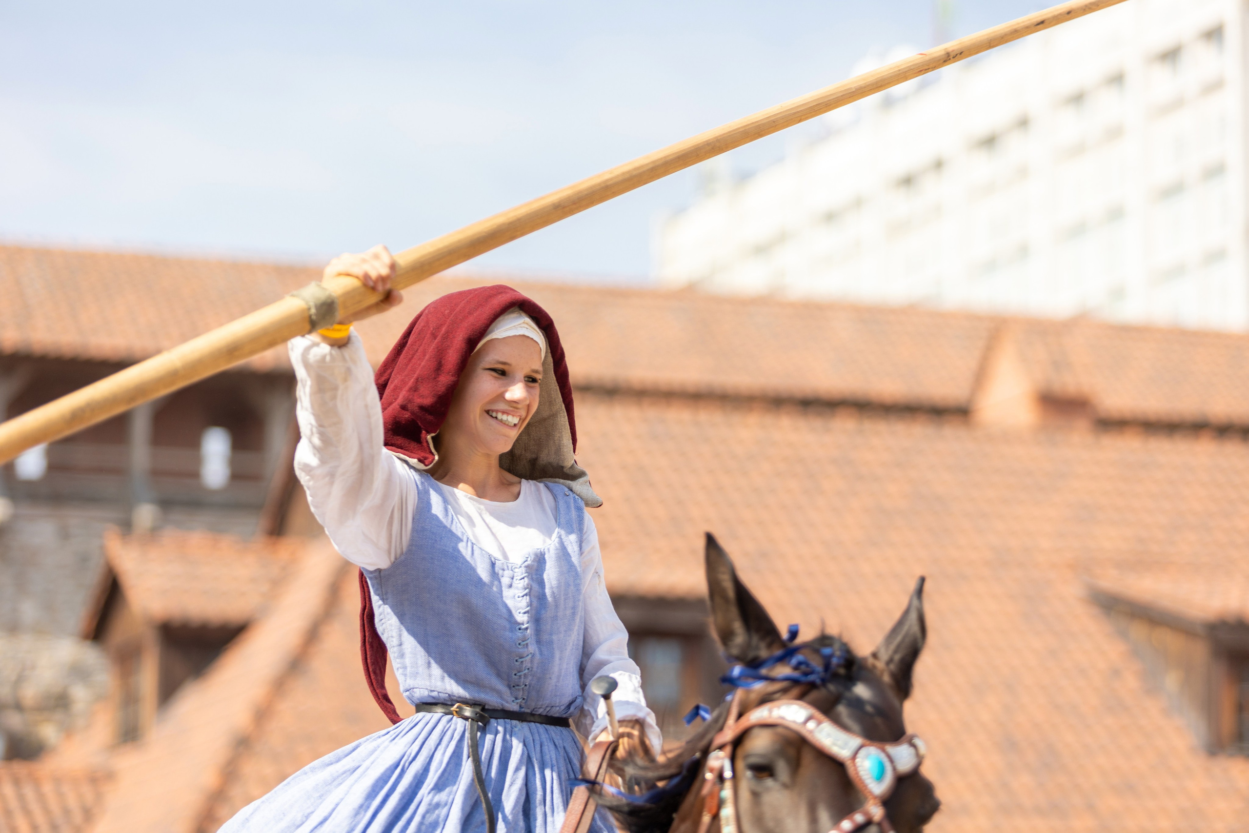 Выступление «Золотой шпоры» на празднике города Лиды. Профессиональный интерьерный и репортажный фотограф Минск и РБ. Максим Орлов