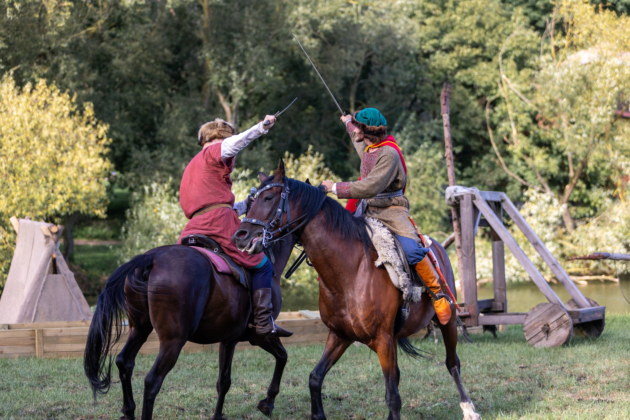 Ежегодный фестиваль средневековья в Дукоре. Профессиональный интерьерный и репортажный фотограф Минск и РБ. Максим Орлов
