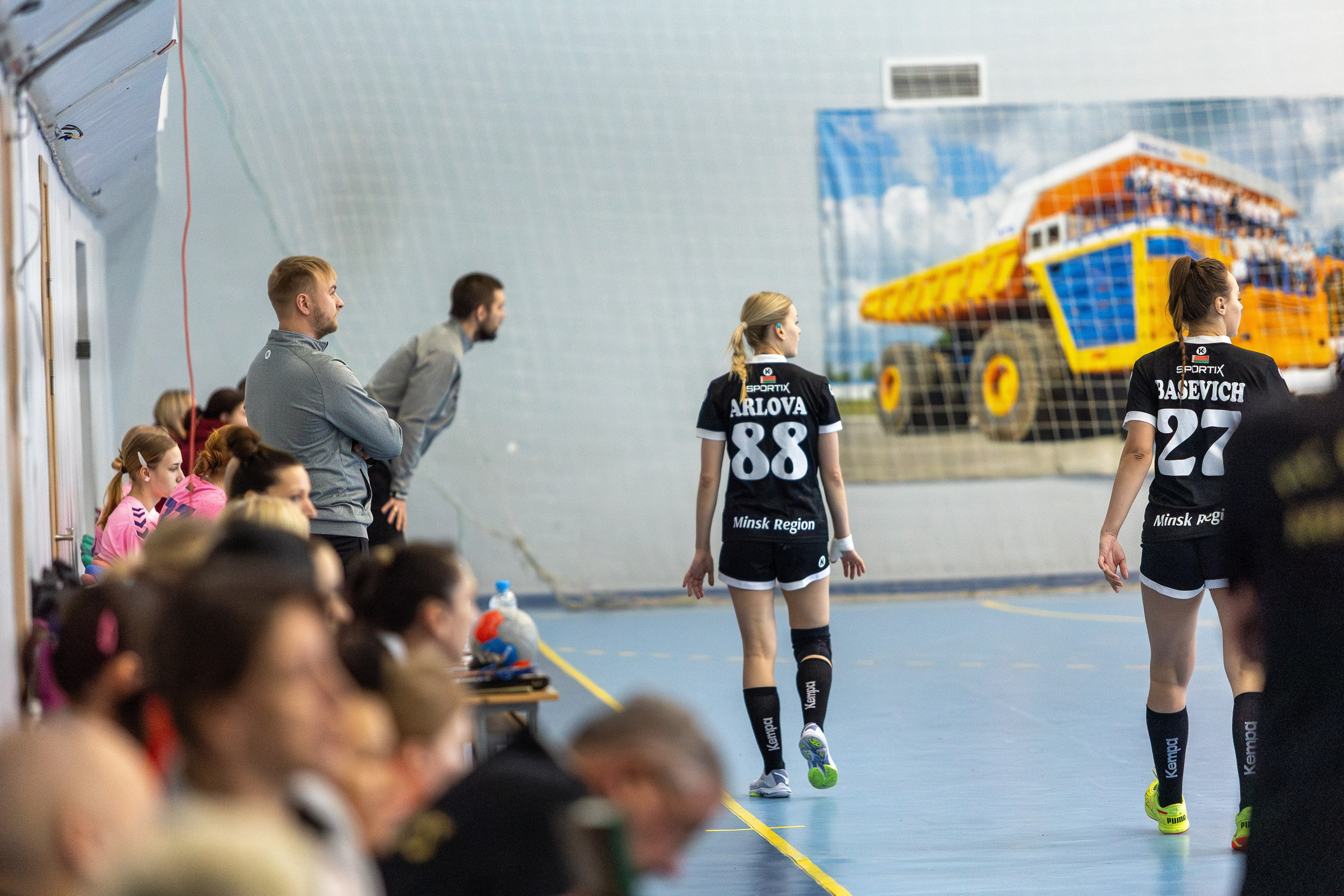Женский гандбол. Лучшие кадры. БНТУ — Березина 09.12.2023. Профессиональный интерьерный и репортажный фотограф Минск и РБ. Максим Орлов