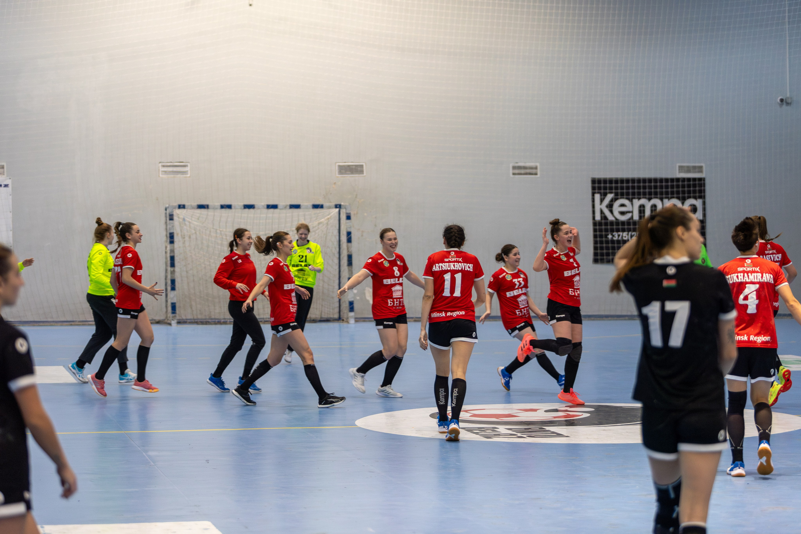 Гандбол. Лучшие кадры. БНТУ — Гродничанка. 13.12.2023. Профессиональный интерьерный и репортажный фотограф Минск и РБ. Максим Орлов