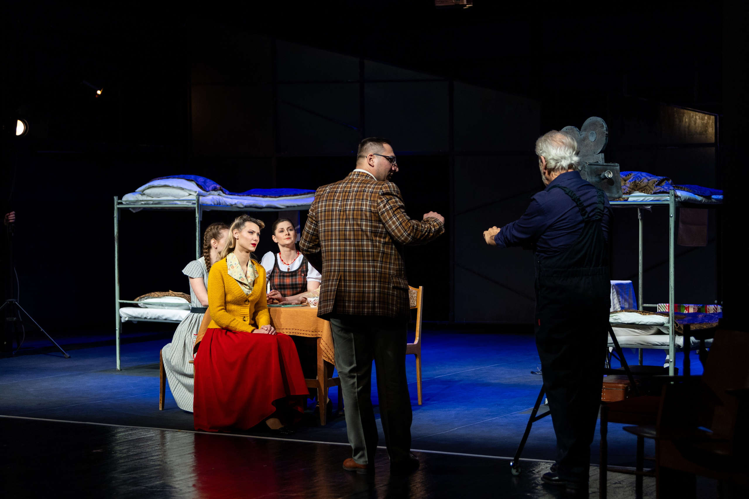 Новый театр «Фабричная девчонка». Профессиональный интерьерный и репортажный фотограф Минск и РБ. Максим Орлов