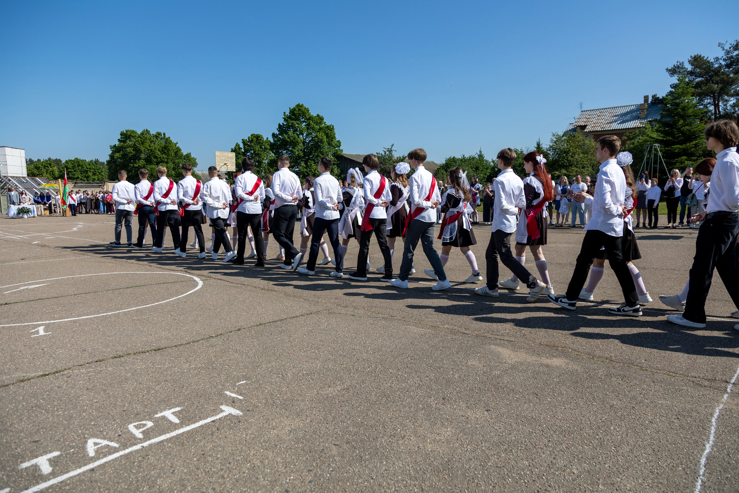 Выпускной в Жодино 2023. Профессиональный интерьерный и репортажный фотограф Минск и РБ. Максим Орлов