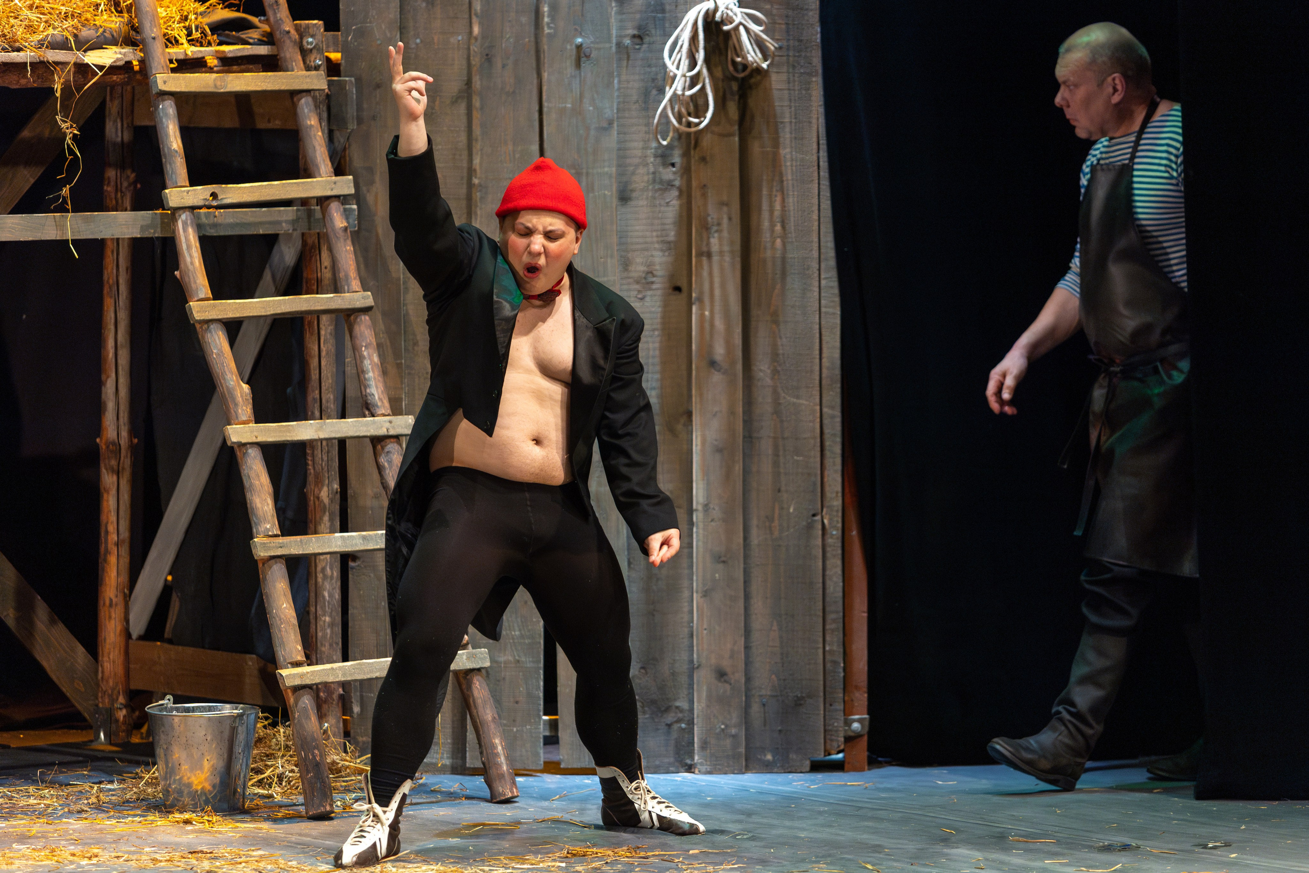 Театр белорусской армии «Очень простая история». Профессиональный интерьерный и репортажный фотограф Минск и РБ. Максим Орлов