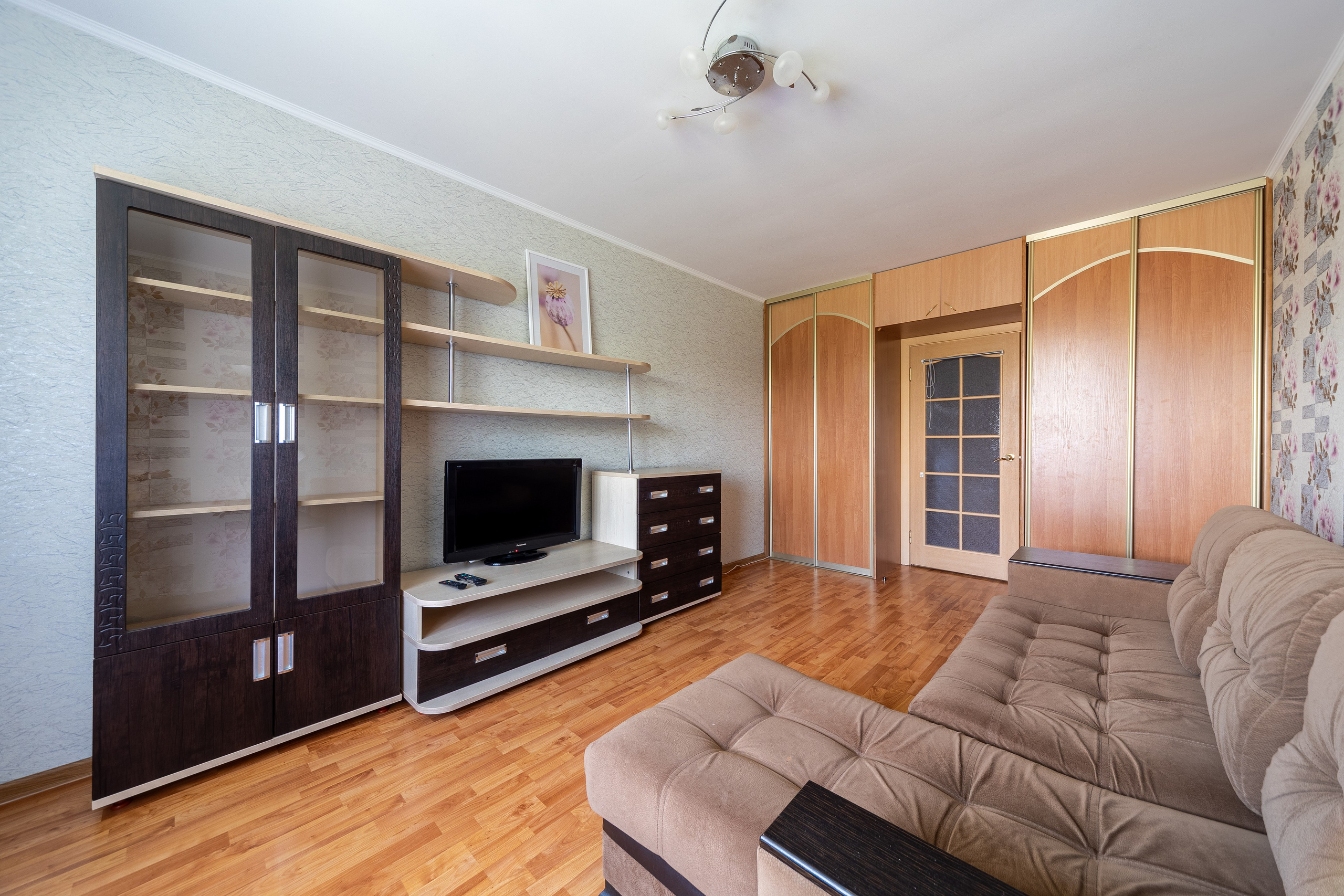 Воронянского 15 кв. 41. Эконом вариант. Профессиональный интерьерный и репортажный фотограф Минск и РБ. Максим Орлов