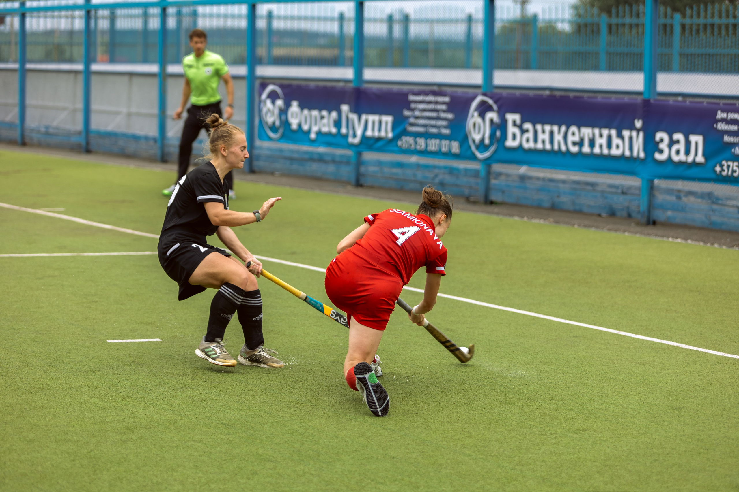 Хоккей на траве. Девушки. Минск — Виктория. 16.06.2024. Профессиональный интерьерный и репортажный фотограф Минск и РБ. Максим Орлов
