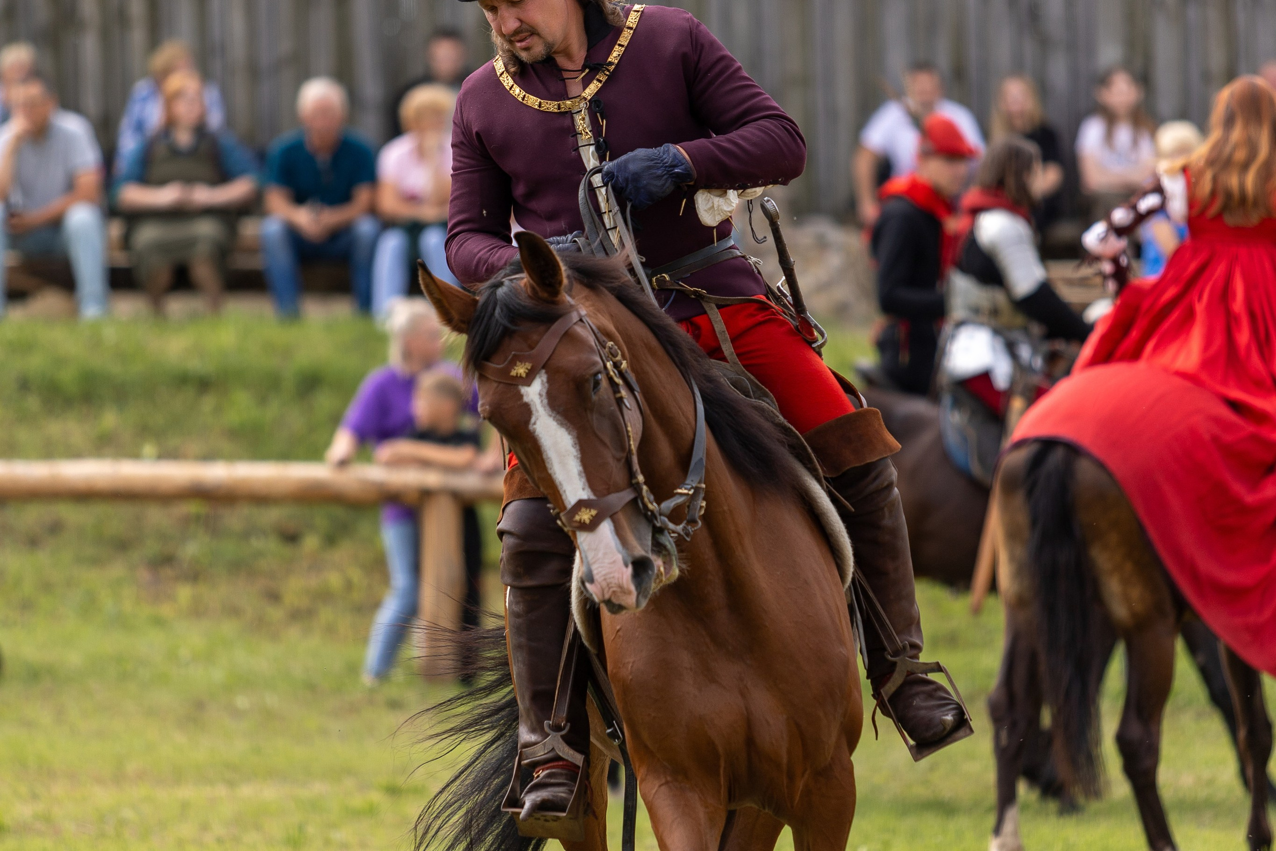 Рыцарский фест. Мстиславль. Профессиональный интерьерный и репортажный фотограф Минск и РБ. Максим Орлов