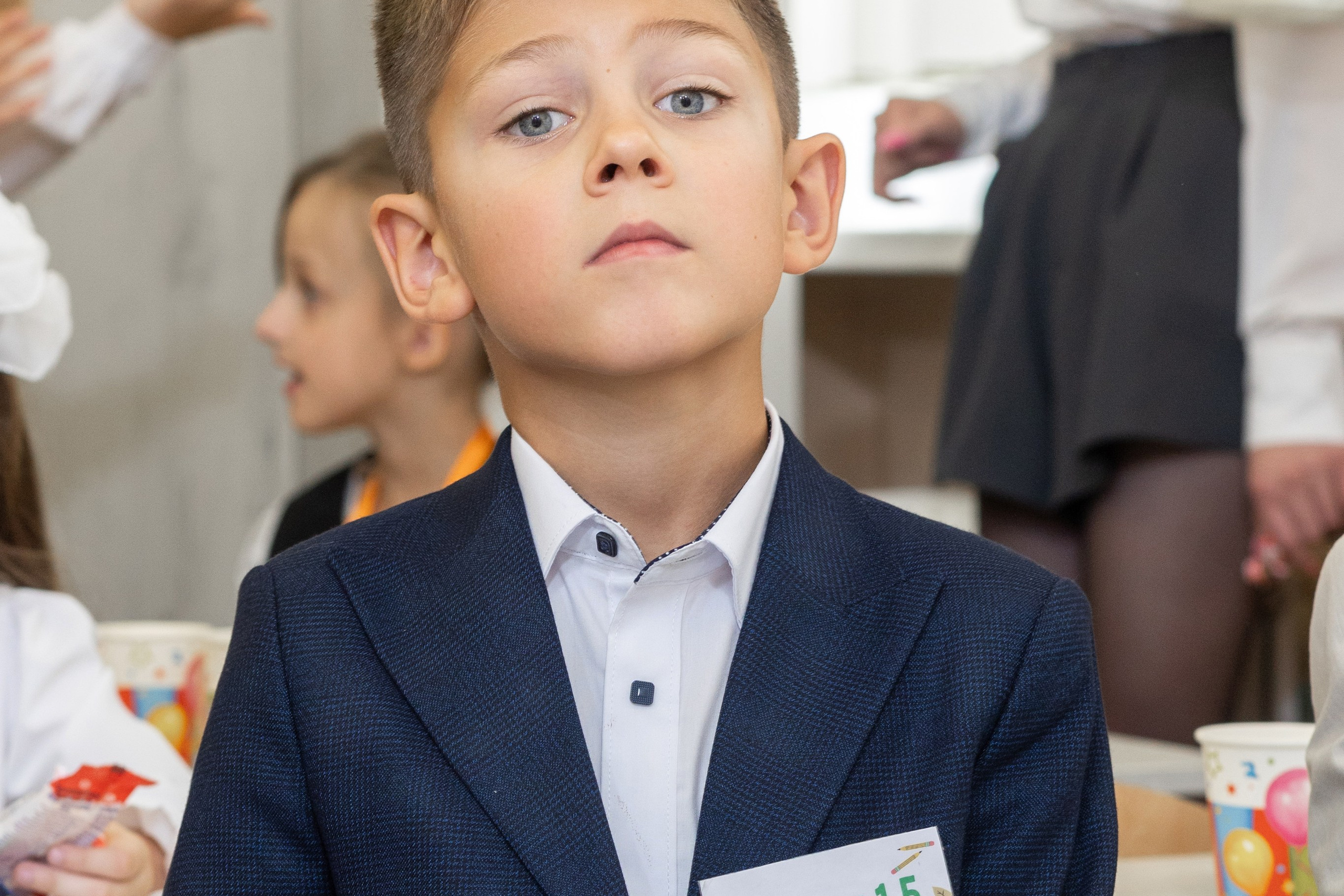 Линейка 1-го сентября. Профессиональный интерьерный и репортажный фотограф Минск и РБ. Максим Орлов