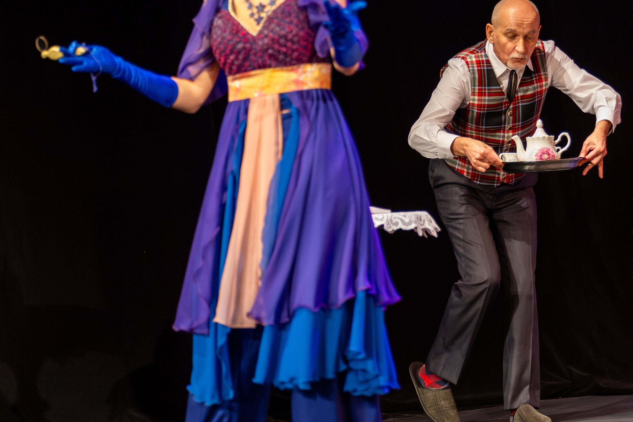 Новый театр «Как важно быть серьезным». Профессиональный интерьерный и репортажный фотограф Минск и РБ. Максим Орлов