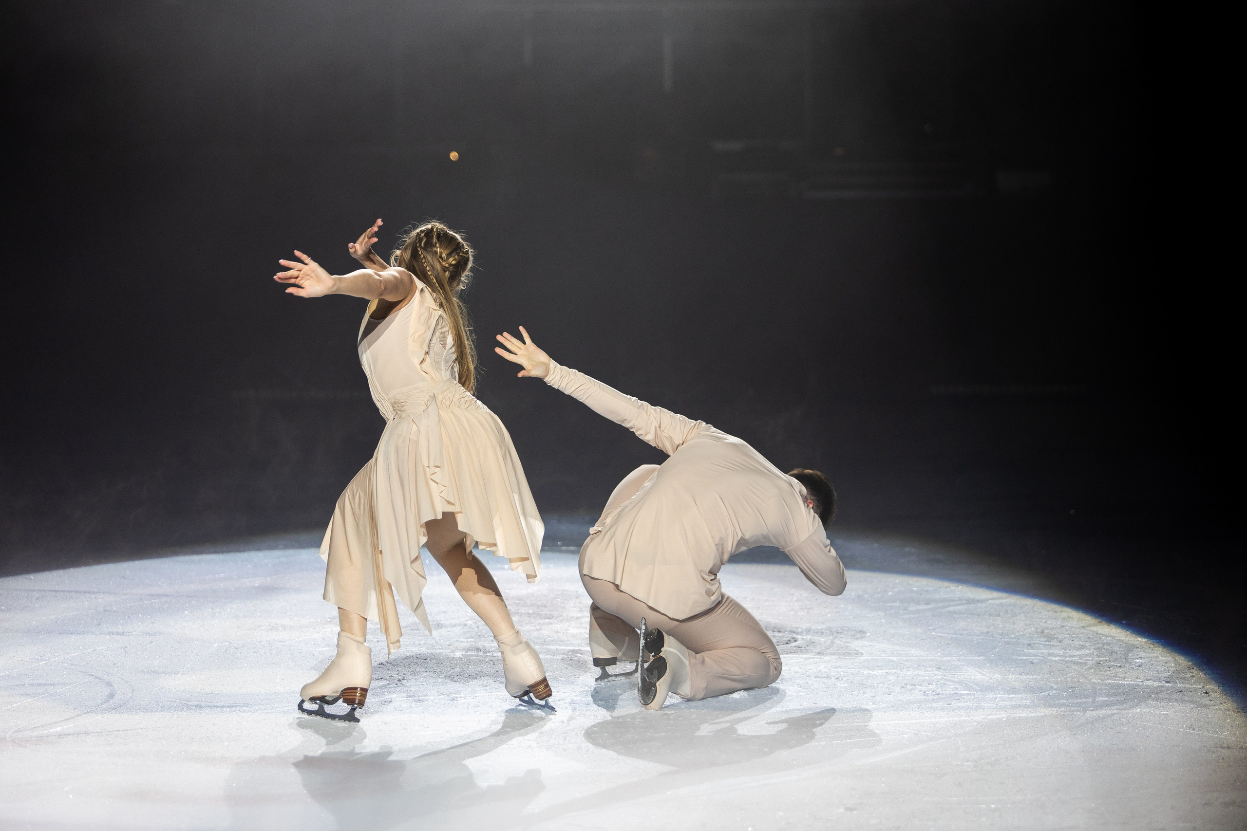 Ледовое шоу Ильи Авербуха 30.03.2024. Профессиональный интерьерный и репортажный фотограф Минск и РБ. Максим Орлов