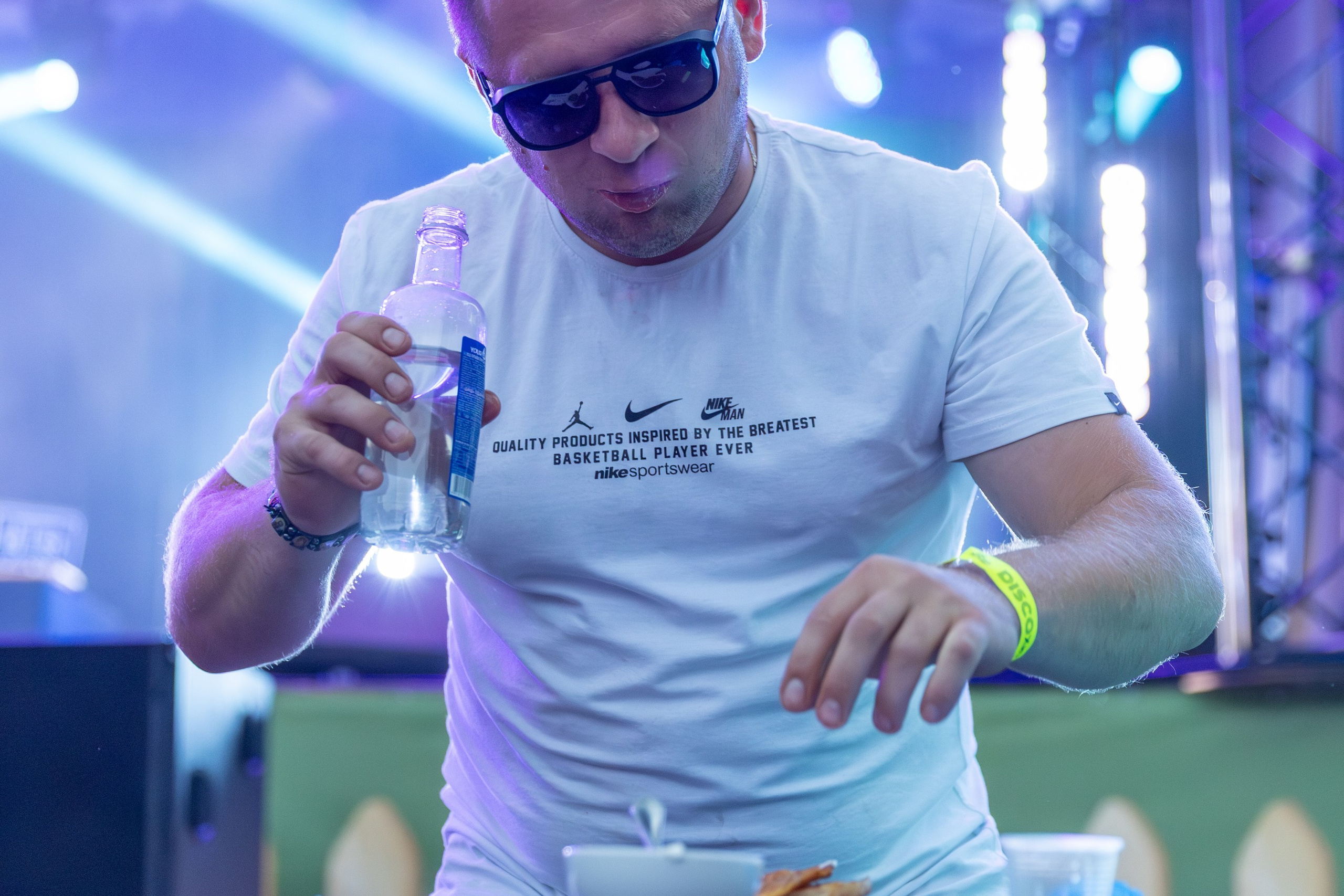 Дискохит. Профессиональный интерьерный и репортажный фотограф Минск и РБ. Максим Орлов