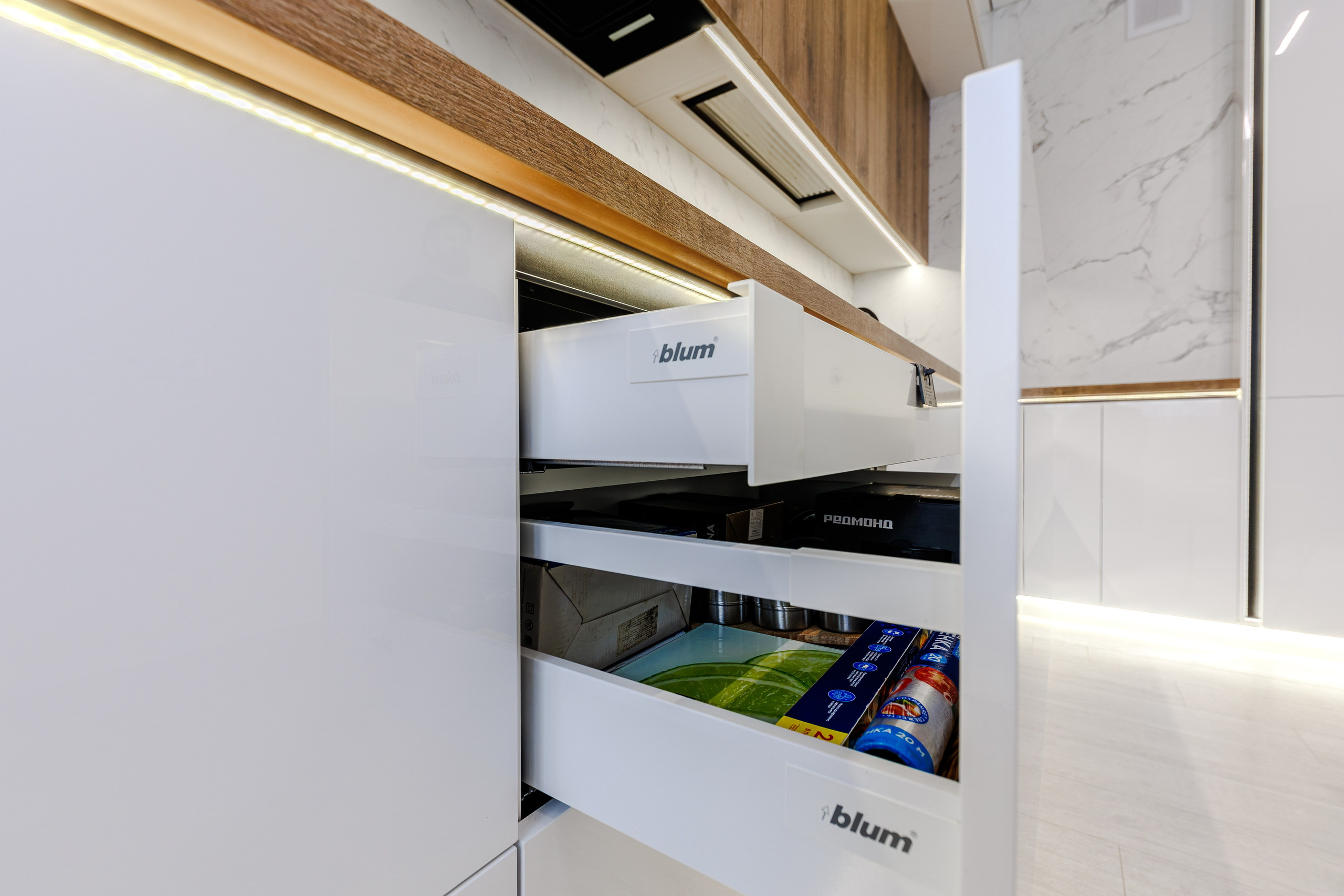 Интерьер кухни. Профессиональный интерьерный и репортажный фотограф Минск и РБ. Максим Орлов