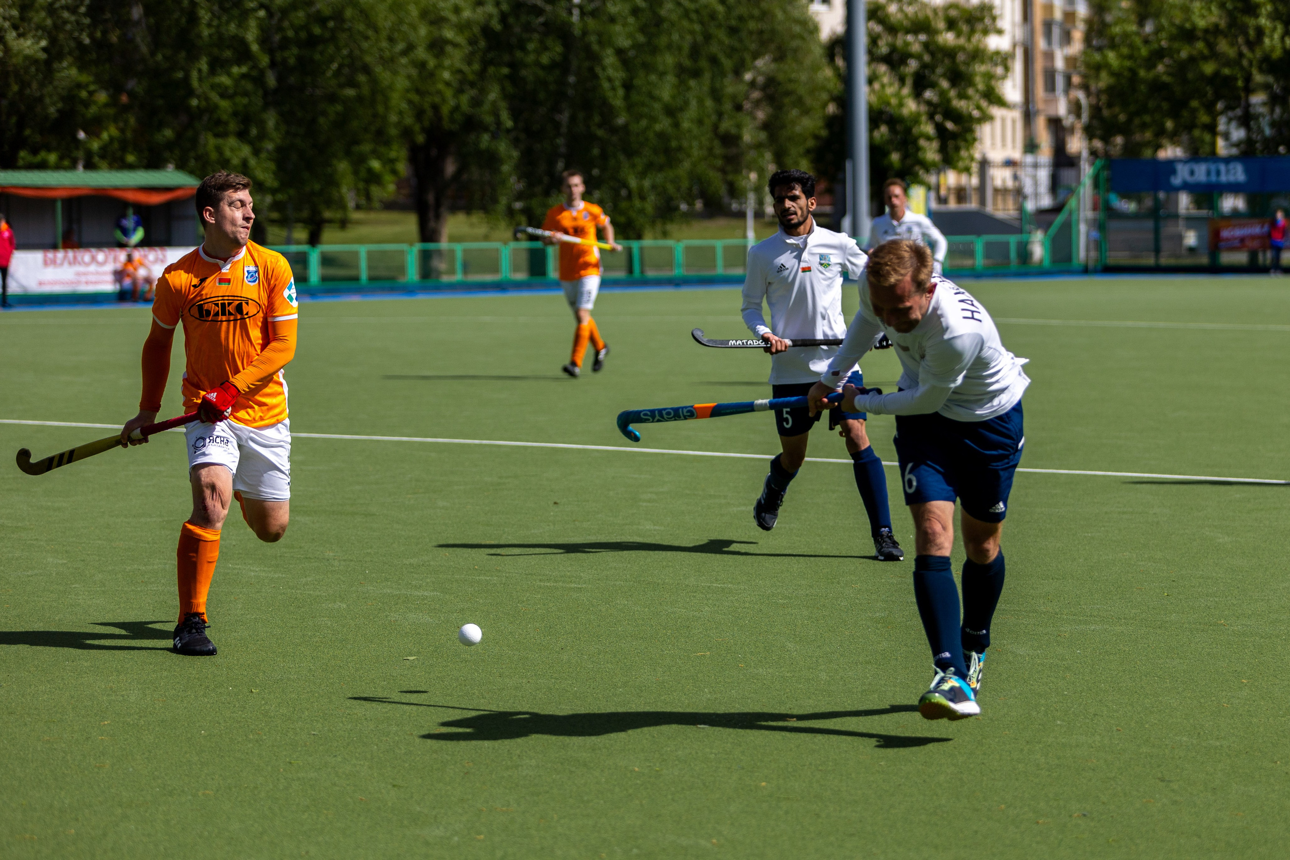 Хоккей на траве. ХК Минск — СК Строитель 11.05.2024. Профессиональный интерьерный и репортажный фотограф Минск и РБ. Максим Орлов