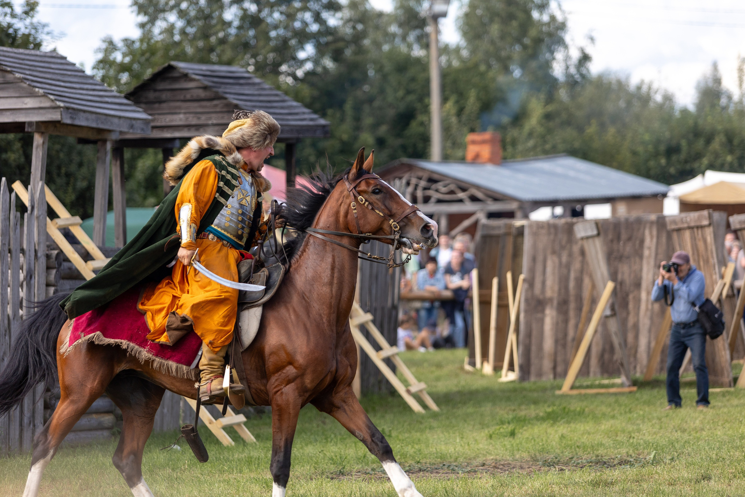 Рыцарский фест. Мстиславль. Профессиональный интерьерный и репортажный фотограф Минск и РБ. Максим Орлов