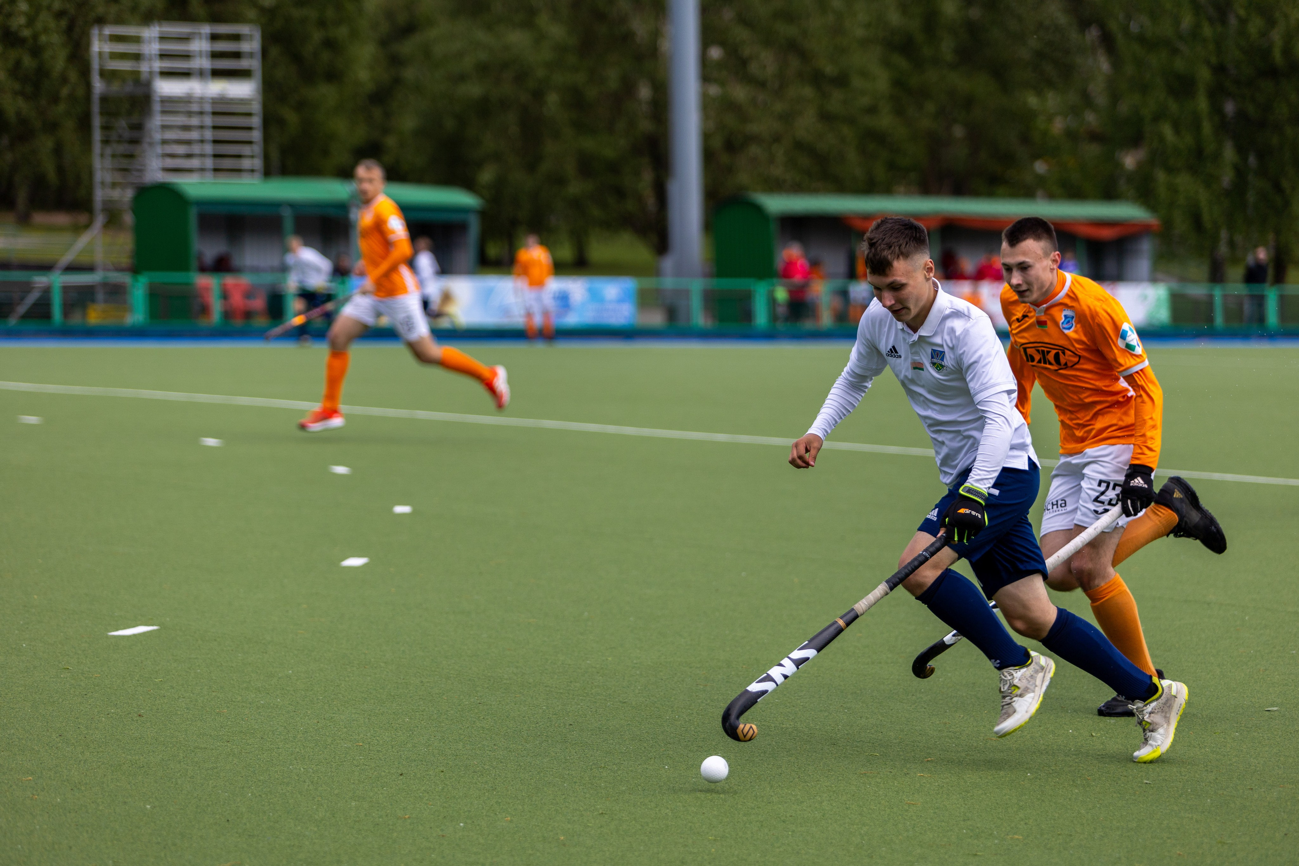 Хоккей на траве. ХК Минск — СК Строитель 11.05.2024. Профессиональный интерьерный и репортажный фотограф Минск и РБ. Максим Орлов