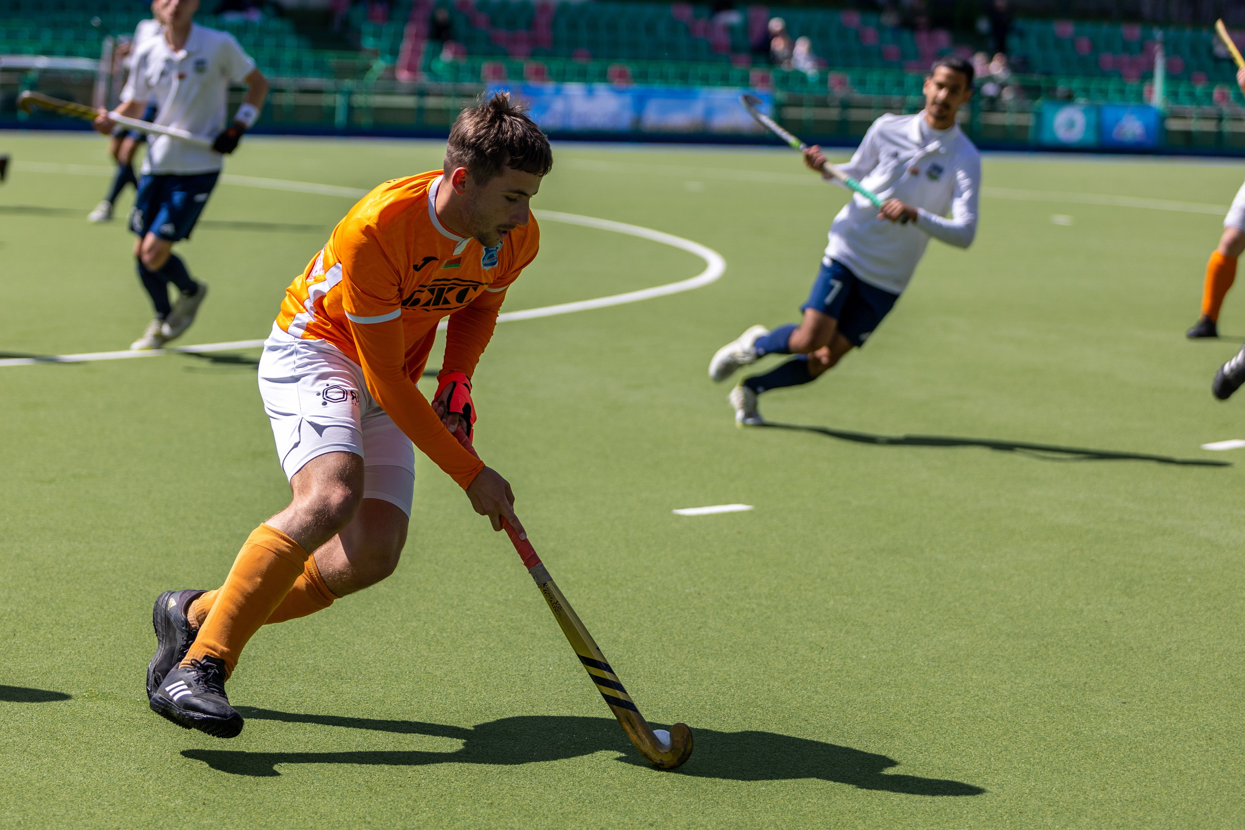 Хоккей на траве. ХК Минск — СК Строитель 12.05.2024. Профессиональный интерьерный и репортажный фотограф Минск и РБ. Максим Орлов