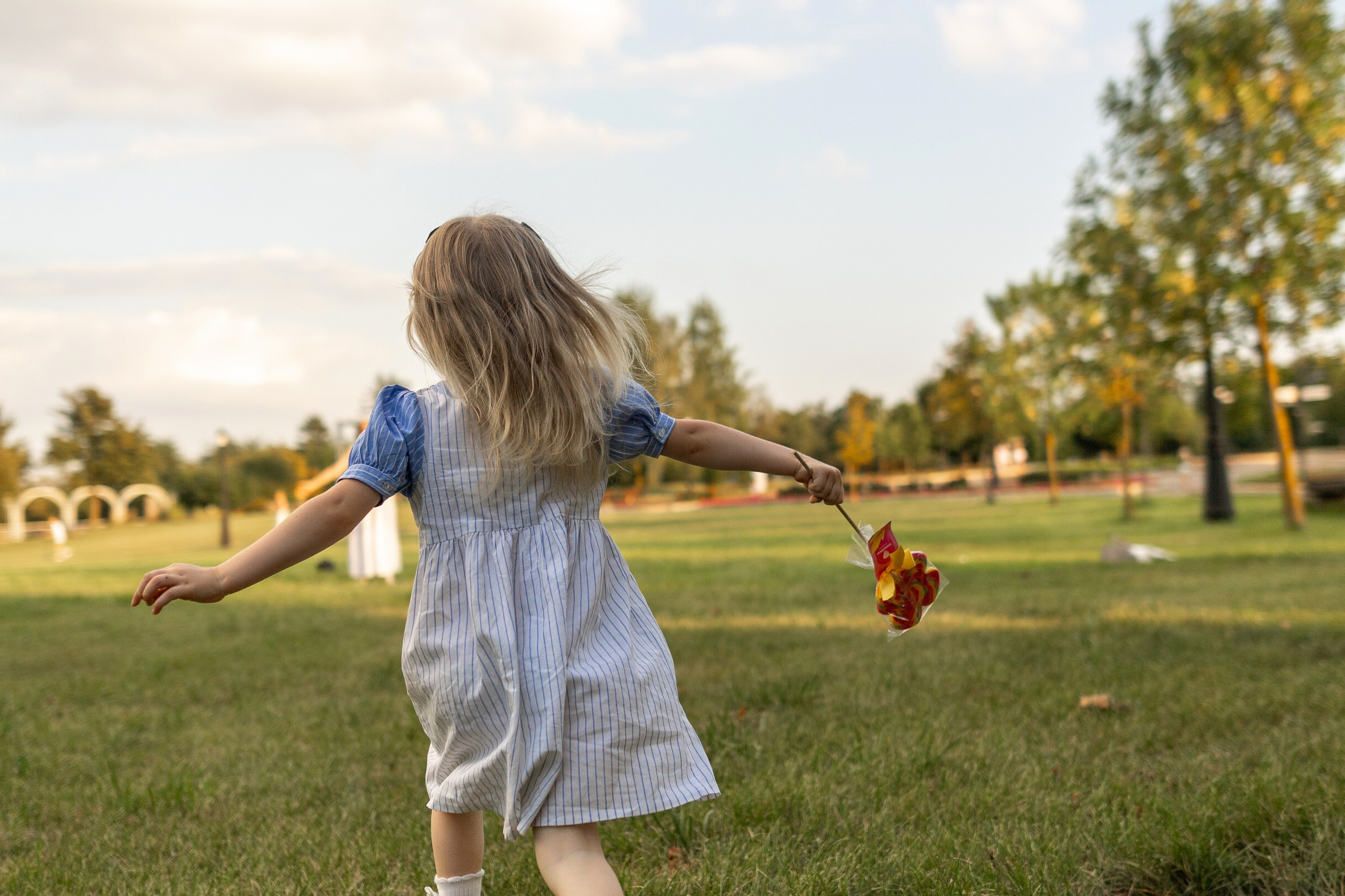 Стеша с мамой. Профессиональный интерьерный и репортажный фотограф Минск и РБ. Максим Орлов