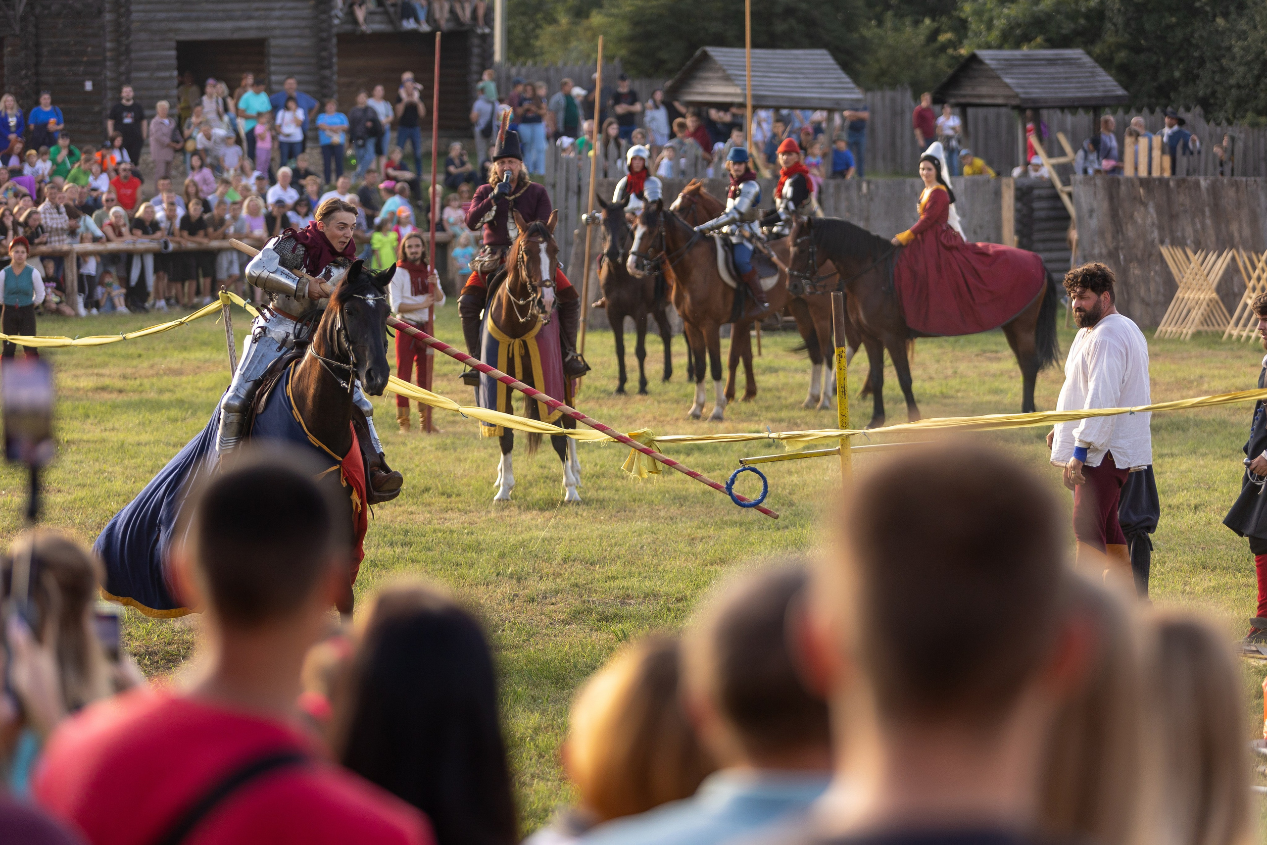 Рыцарский фест. Мстиславль. Профессиональный интерьерный и репортажный фотограф Минск и РБ. Максим Орлов
