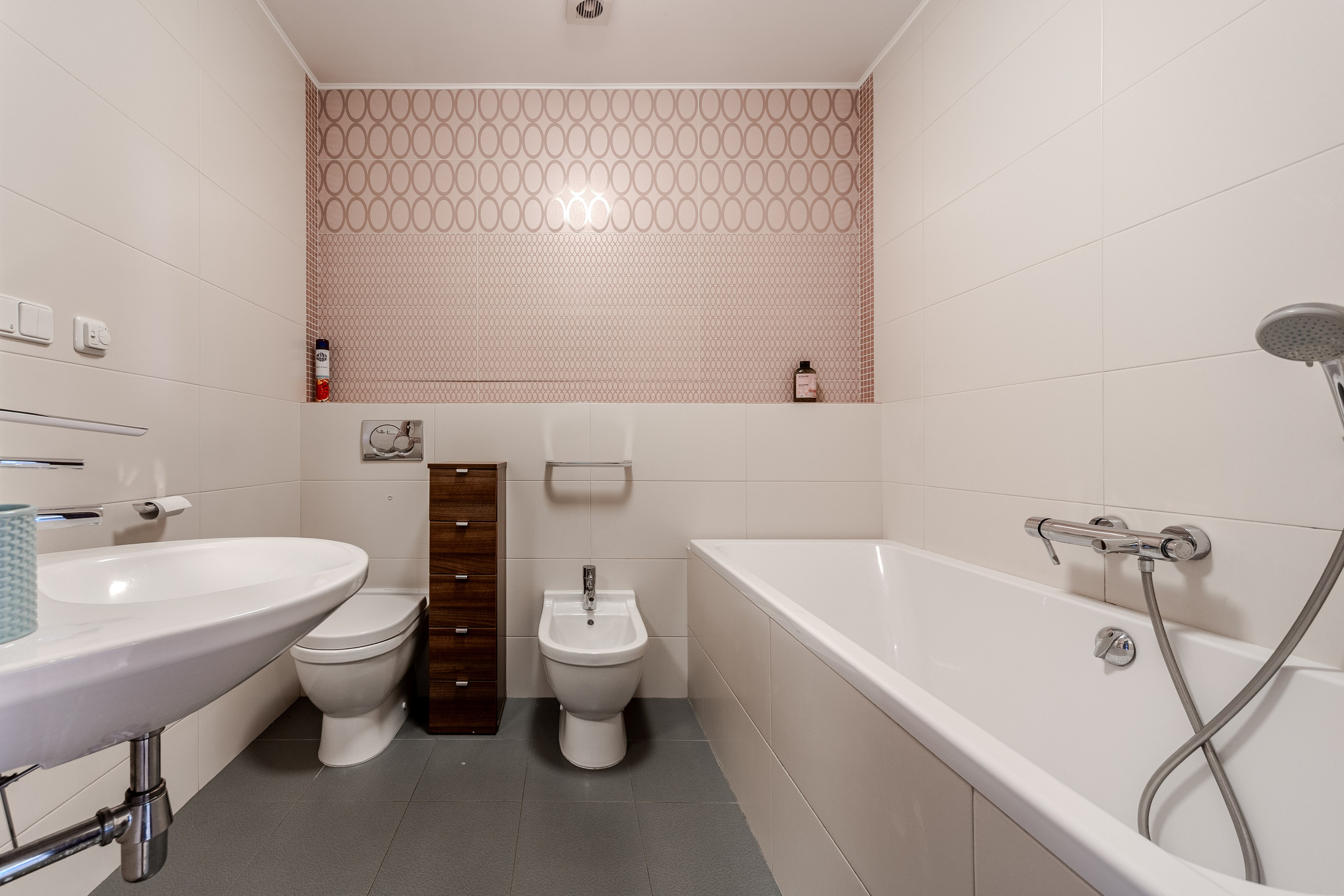 Жуковского 2. Эконом вариант. Профессиональный интерьерный и репортажный фотограф Минск и РБ. Максим Орлов