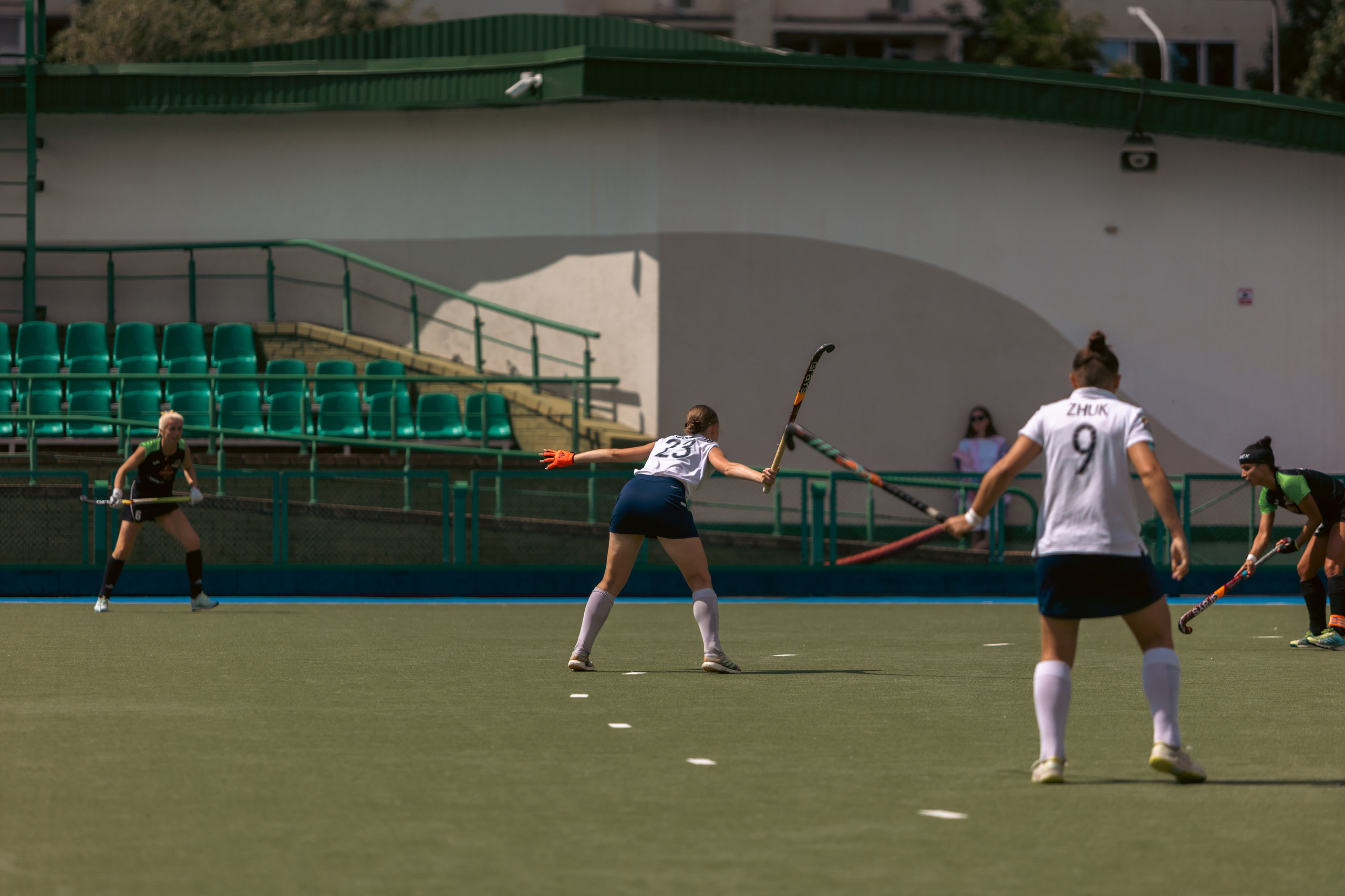 Хоккей на траве. Девушки. Минск — Текстильщик 29.052024. Профессиональный интерьерный и репортажный фотограф Минск и РБ. Максим Орлов