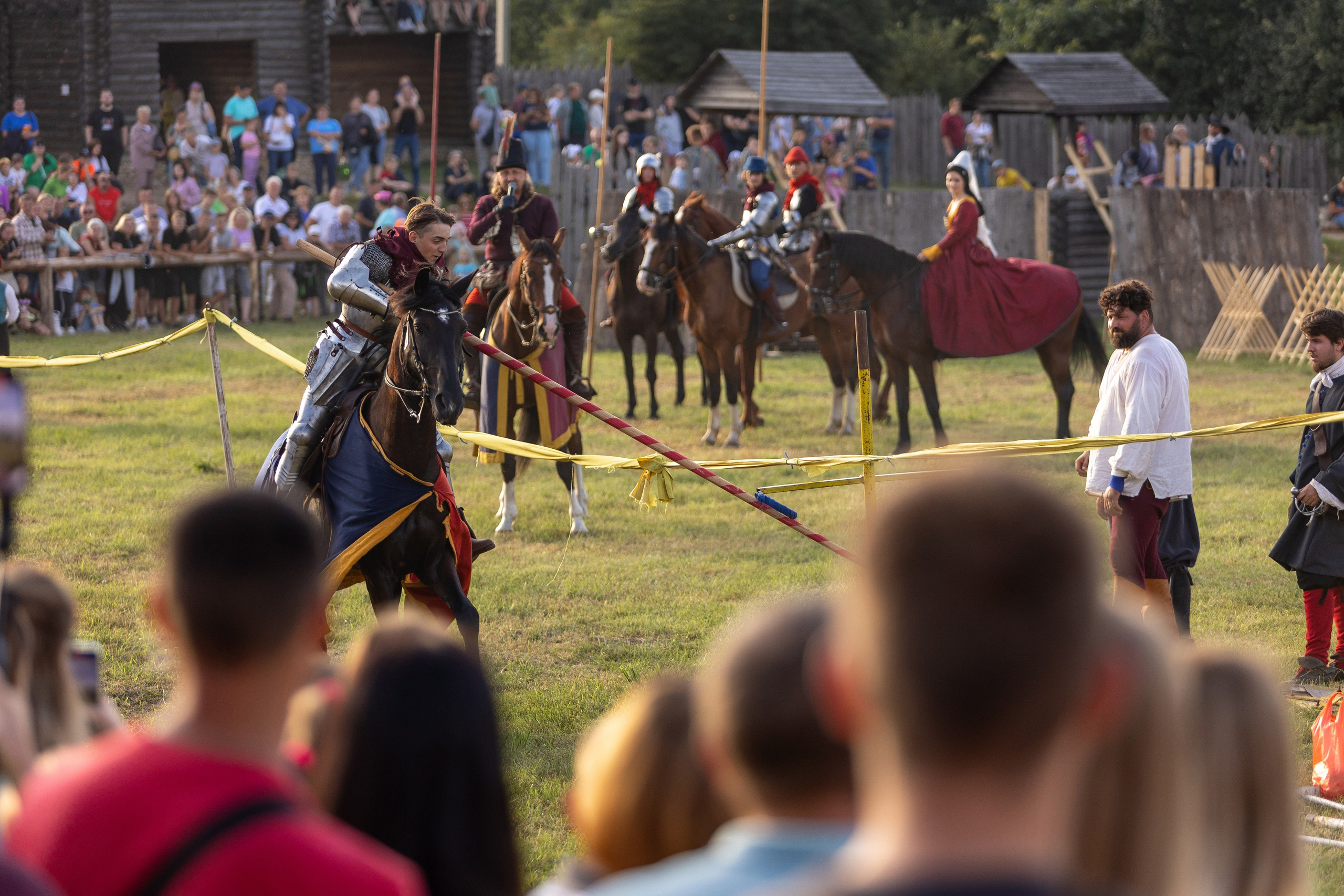 Рыцарский фест. Мстиславль. Профессиональный интерьерный и репортажный фотограф Минск и РБ. Максим Орлов