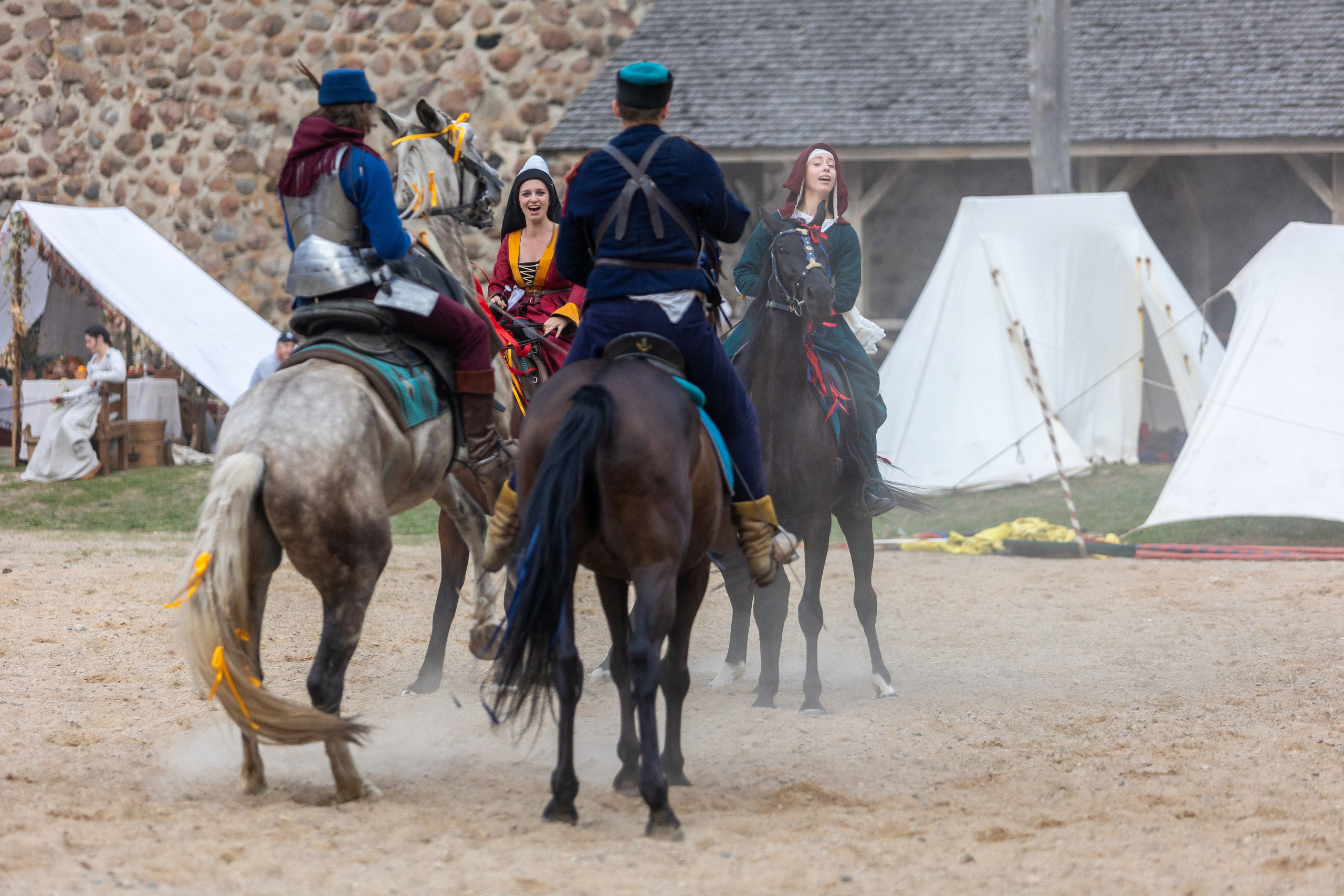 Выступление «Золотой шпоры» на празднике города Лиды. Профессиональный интерьерный и репортажный фотограф Минск и РБ. Максим Орлов