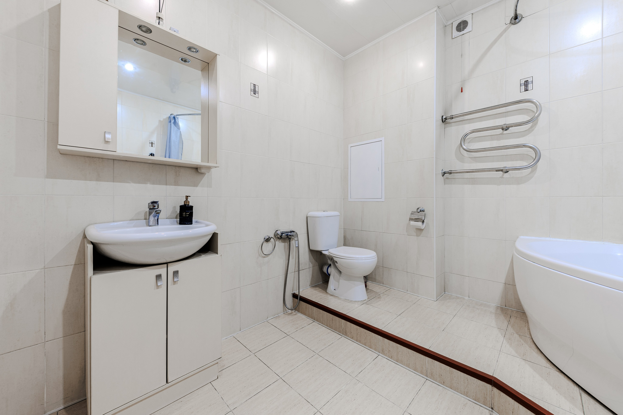 Пр. Независимости 23. Профессиональный интерьерный и репортажный фотограф Минск и РБ. Максим Орлов