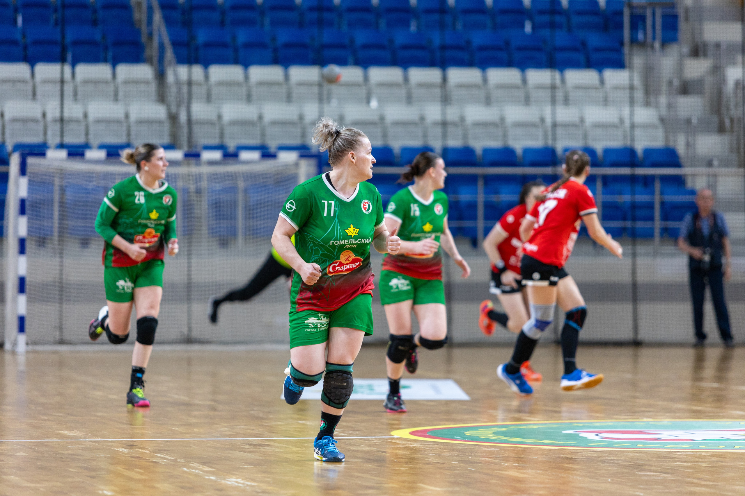 Гандбол. Финал. БНТУ — Гомель. 25.05.2024. Профессиональный интерьерный и репортажный фотограф Минск и РБ. Максим Орлов