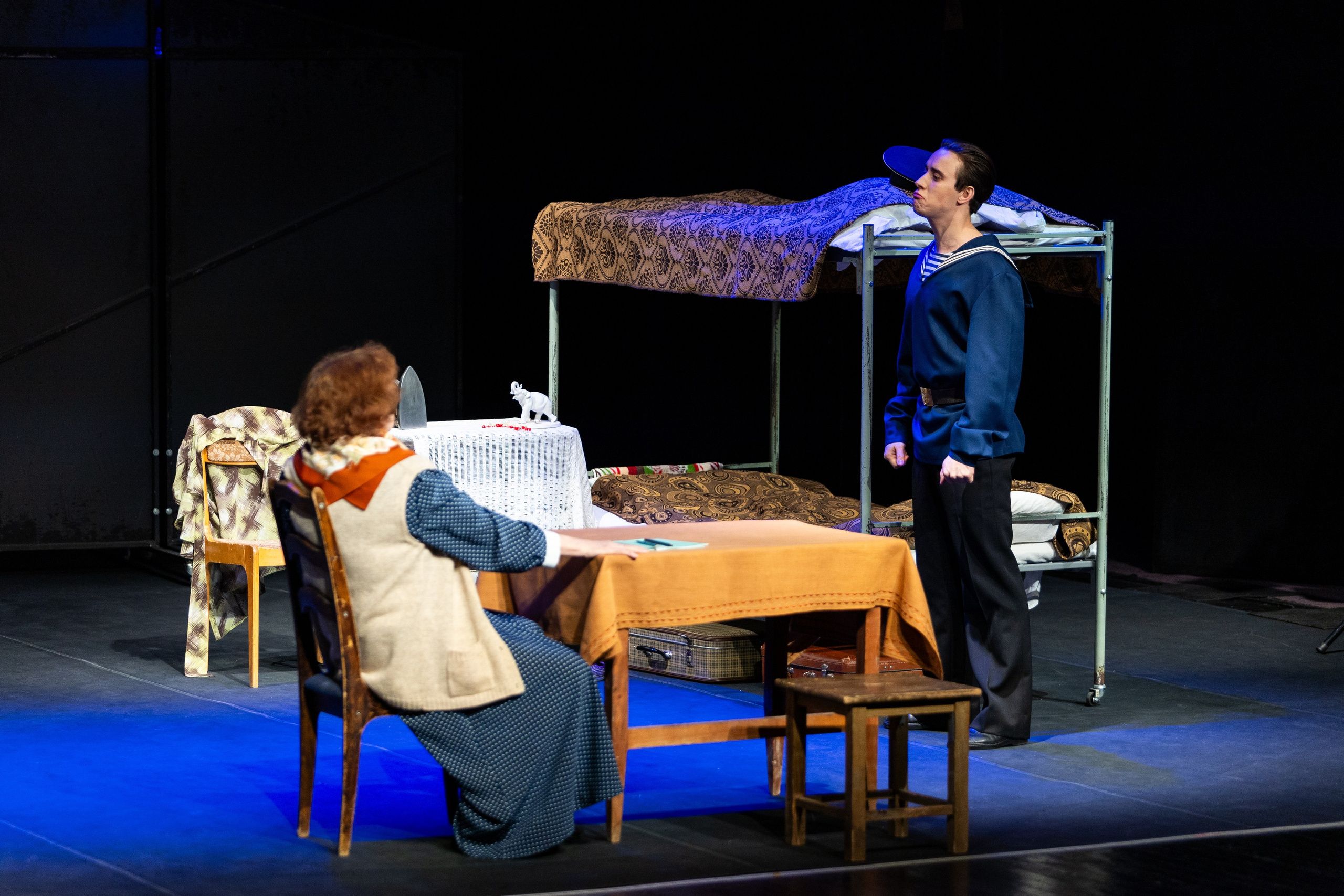 Новый театр «Фабричная девчонка». Профессиональный интерьерный и репортажный фотограф Минск и РБ. Максим Орлов