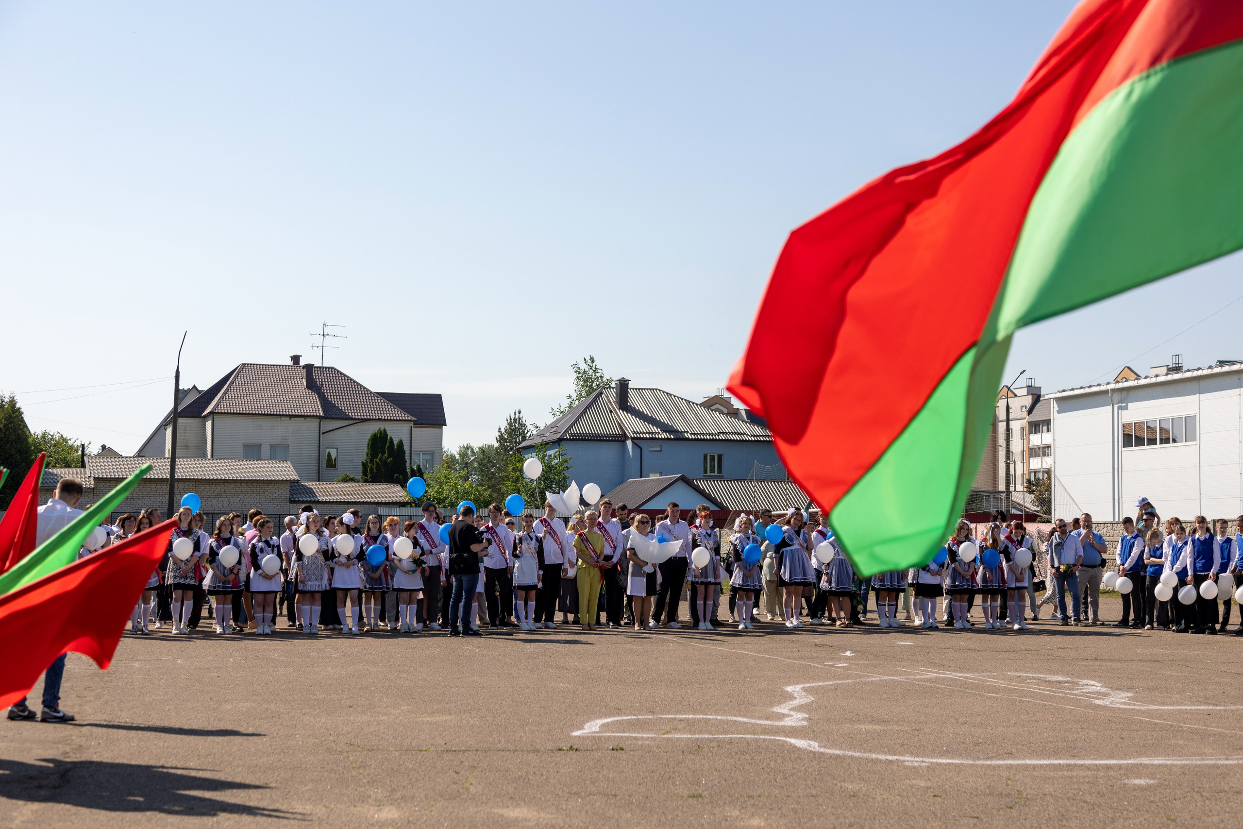 Выпускной в Жодино 2023. Профессиональный интерьерный и репортажный фотограф Минск и РБ. Максим Орлов