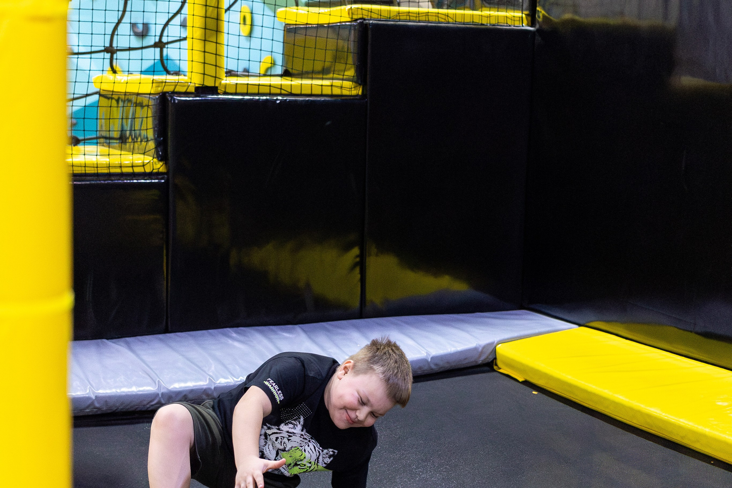 ДР Влада (батутная арена). Профессиональный интерьерный и репортажный фотограф Минск и РБ. Максим Орлов