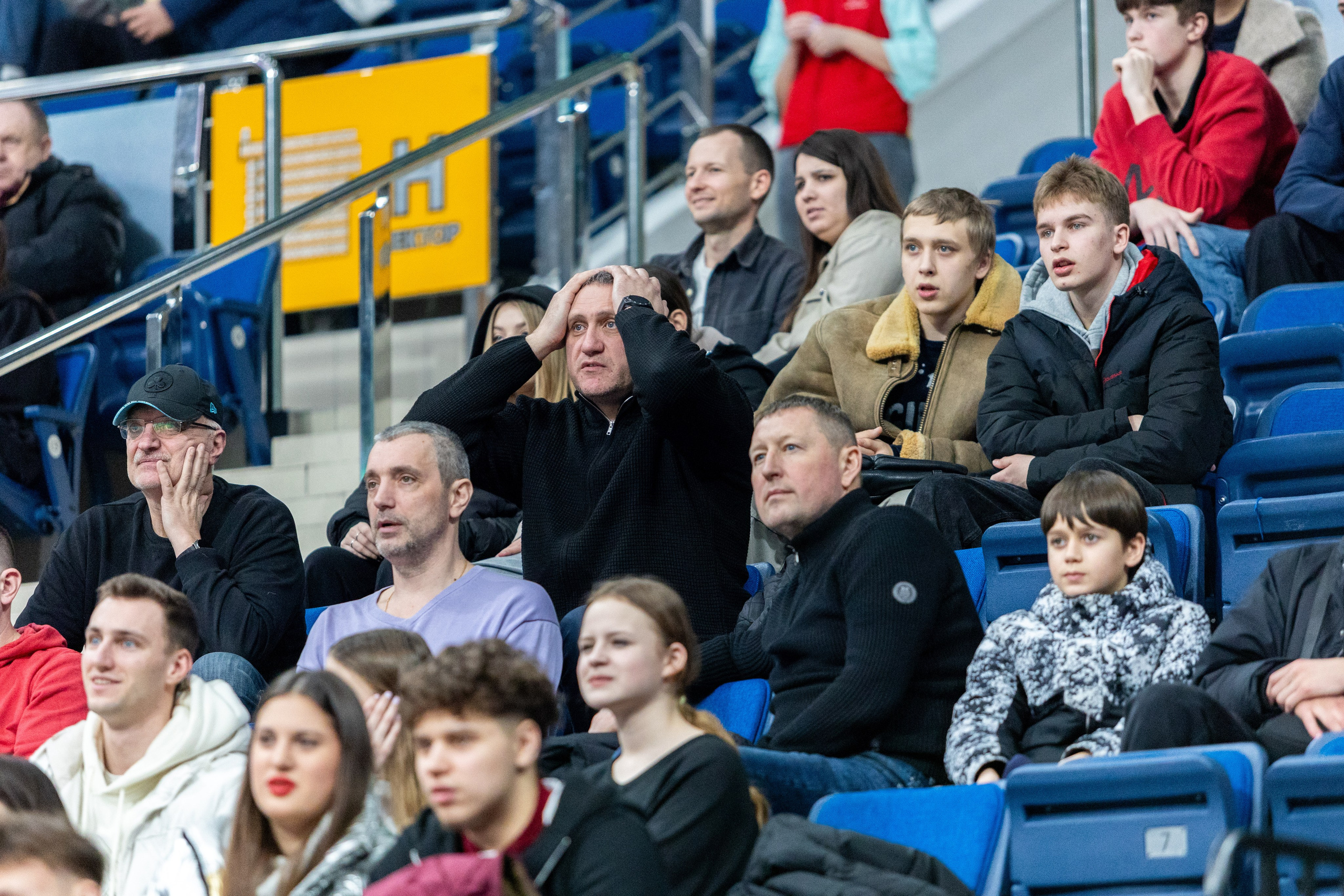 Баскетбол. Лучшие кадры. Минск — Уралмаш 13.02.2024. Профессиональный интерьерный и репортажный фотограф Минск и РБ. Максим Орлов