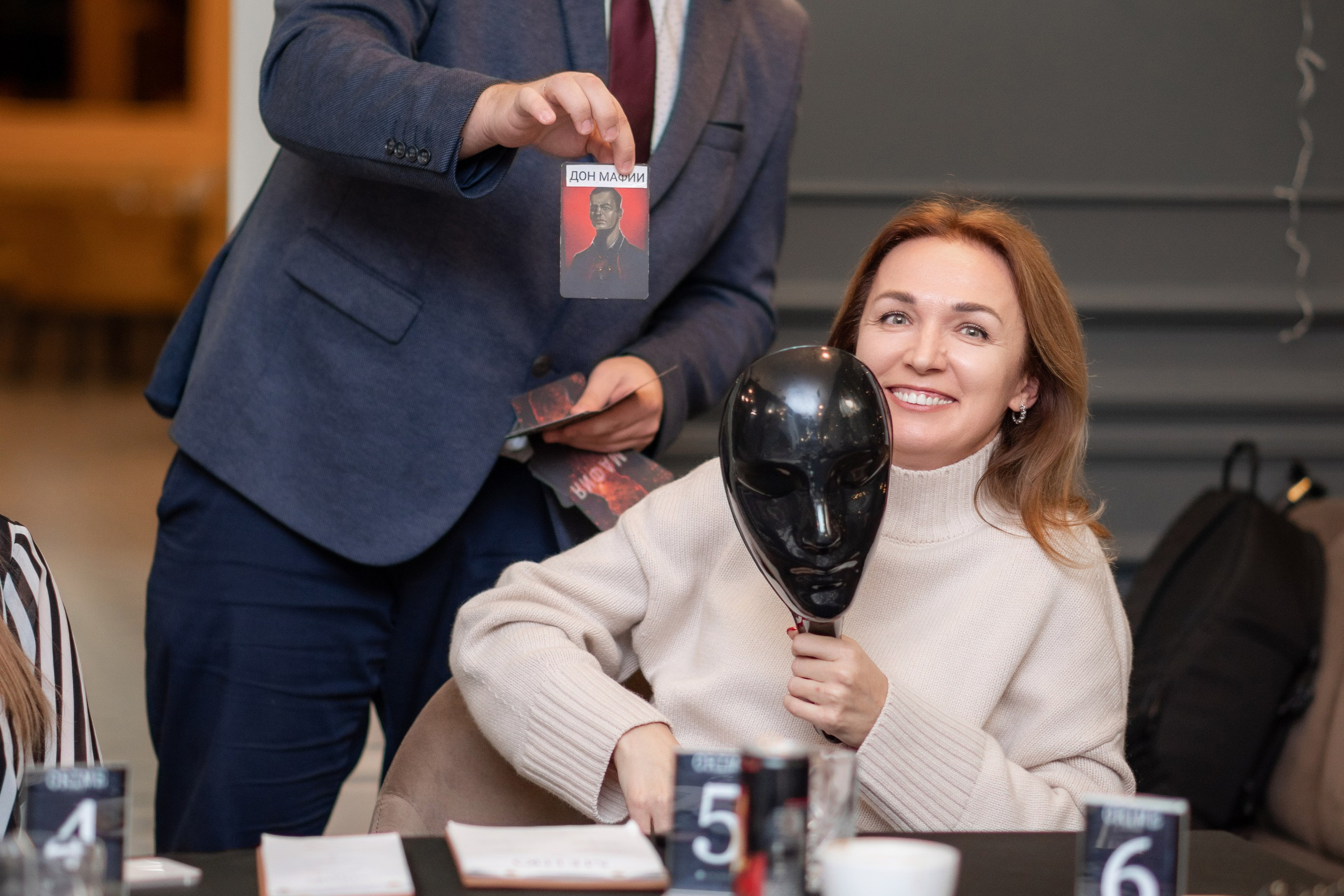 Игра «Мафия». Профессиональный интерьерный и репортажный фотограф Минск и РБ. Максим Орлов