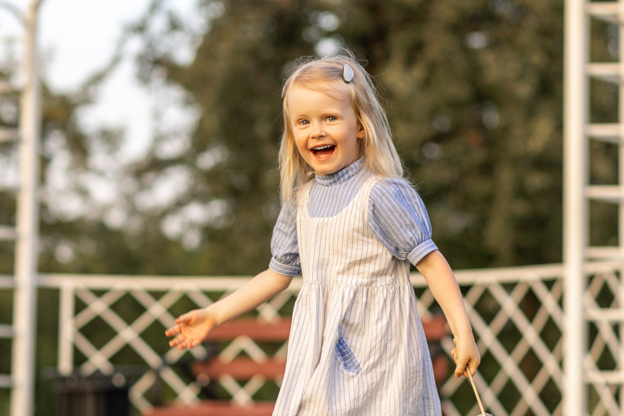 Стеша с мамой. Профессиональный интерьерный и репортажный фотограф Минск и РБ. Максим Орлов