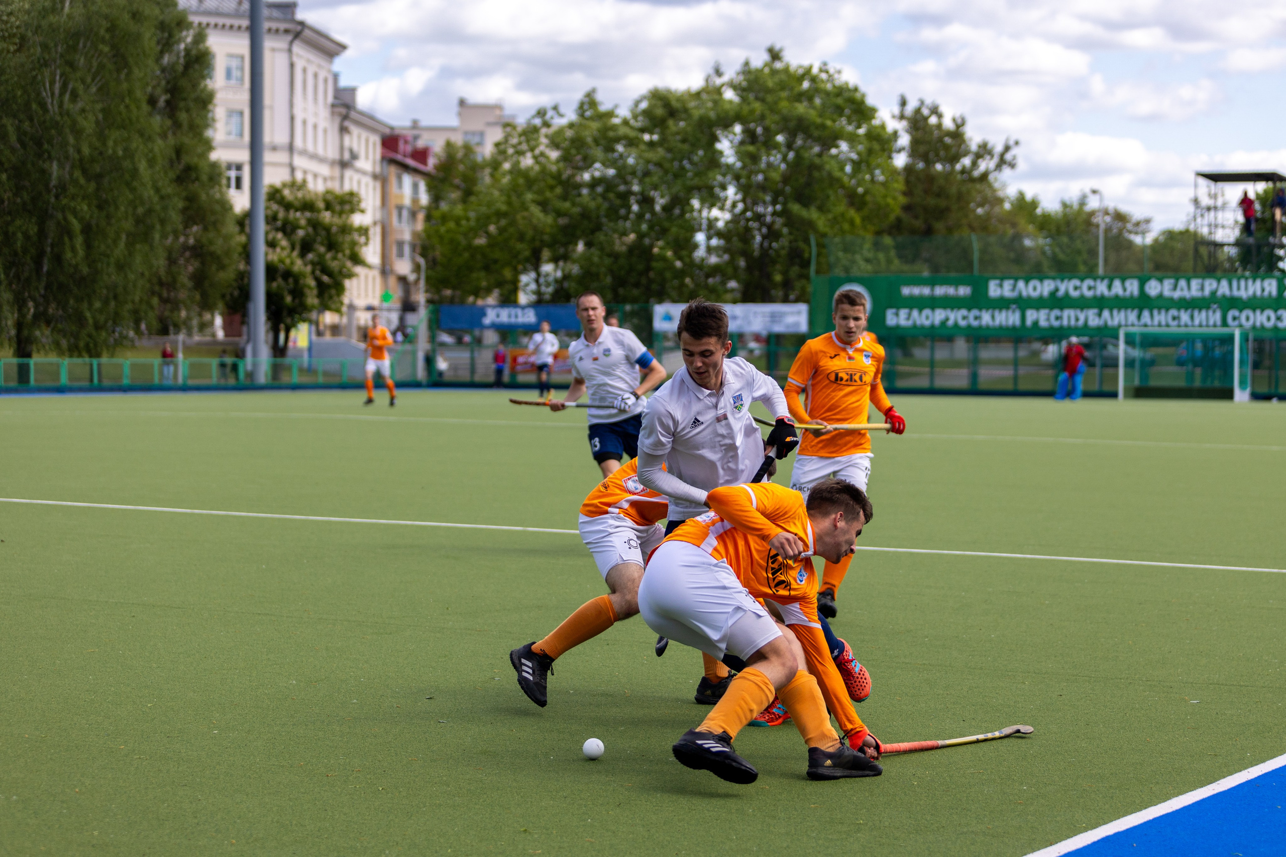 Хоккей на траве. ХК Минск — СК Строитель 11.05.2024. Профессиональный интерьерный и репортажный фотограф Минск и РБ. Максим Орлов