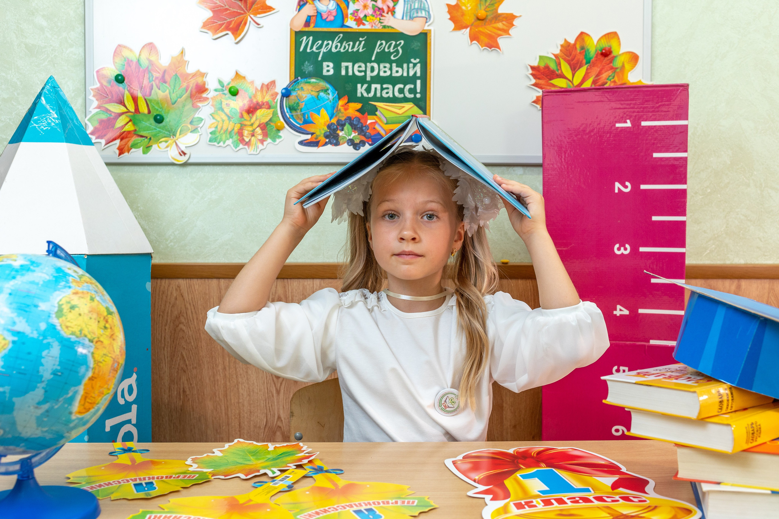 Линейка 1 сентября 2023 г. Профессиональный интерьерный и репортажный фотограф Минск и РБ. Максим Орлов