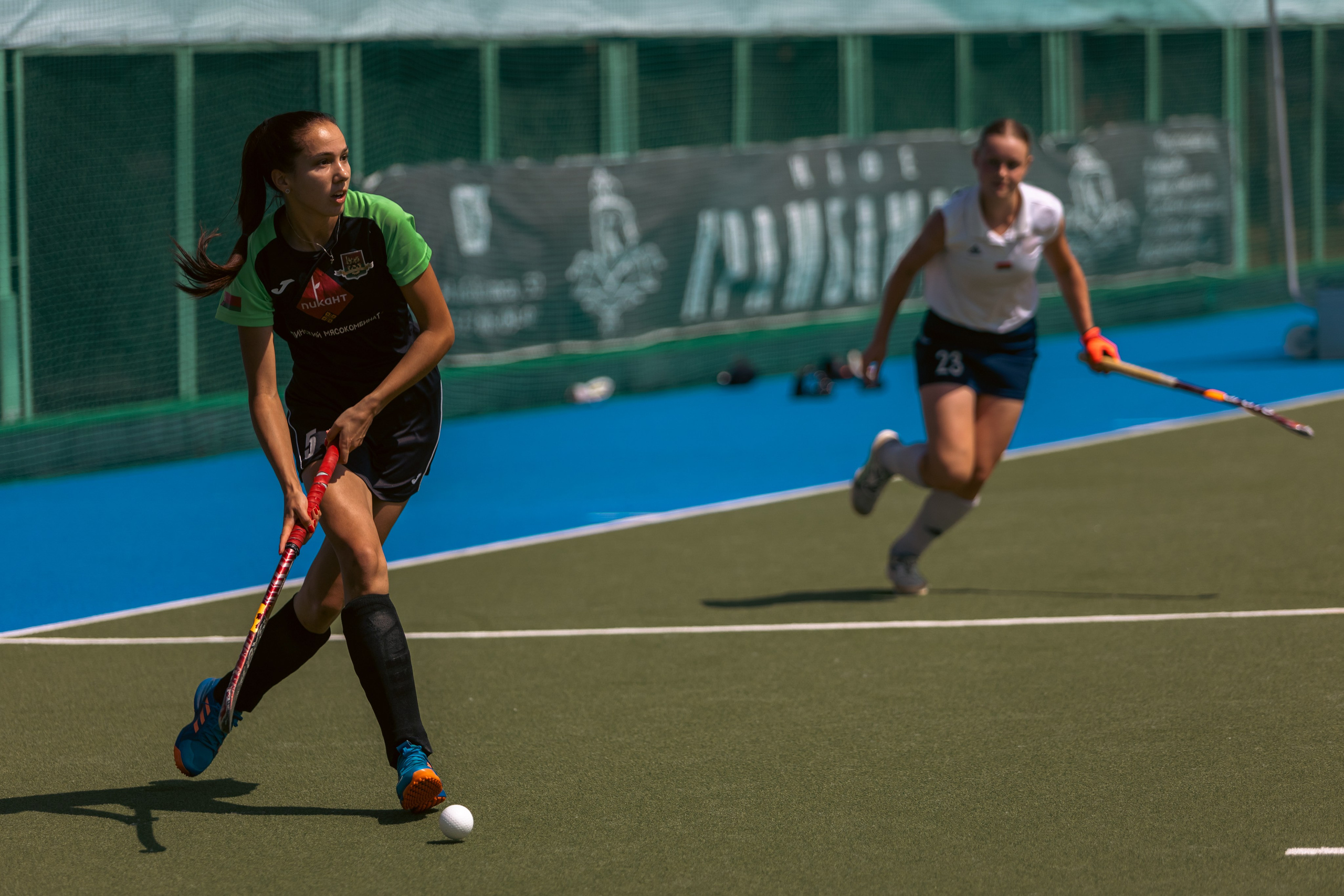 Хоккей на траве. Девушки. Минск — Текстильщик 29.052024. Профессиональный интерьерный и репортажный фотограф Минск и РБ. Максим Орлов
