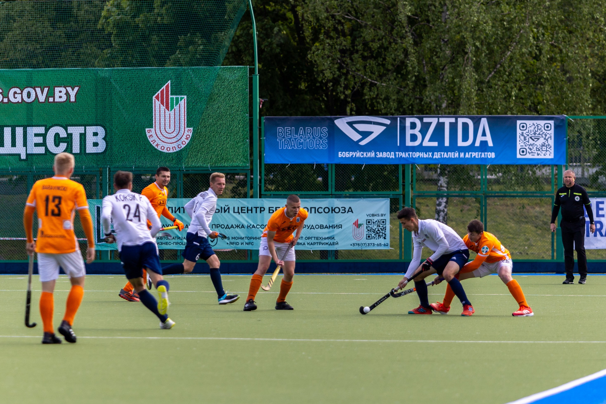 Хоккей на траве. ХК Минск — СК Строитель 11.05.2024. Профессиональный интерьерный и репортажный фотограф Минск и РБ. Максим Орлов