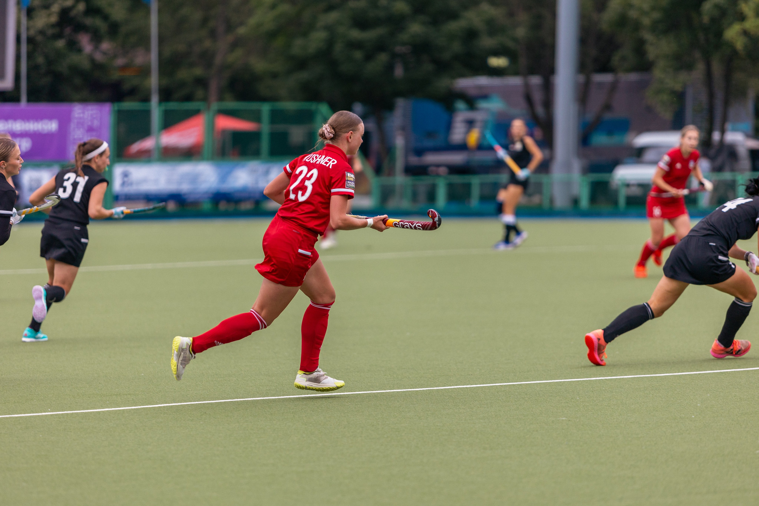 Хоккей на траве. Девушки. ХК Минск — ХК Виктория (Смолевичи) 10.06.2024. Профессиональный интерьерный и репортажный фотограф Минск и РБ. Максим Орлов