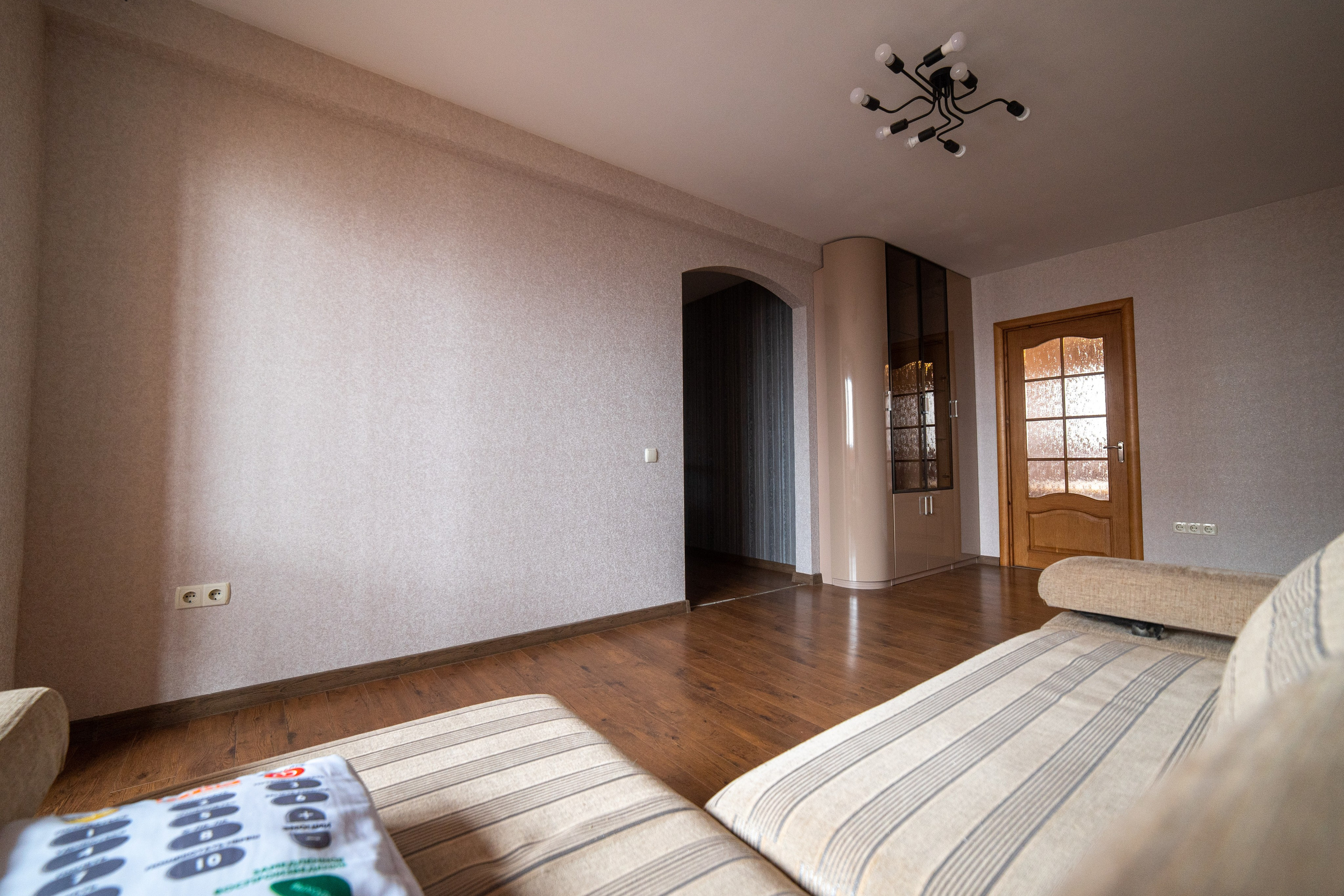 Дунина-Марцинкевича 4. Суперэконом вариант. Профессиональный интерьерный и репортажный фотограф Минск и РБ. Максим Орлов