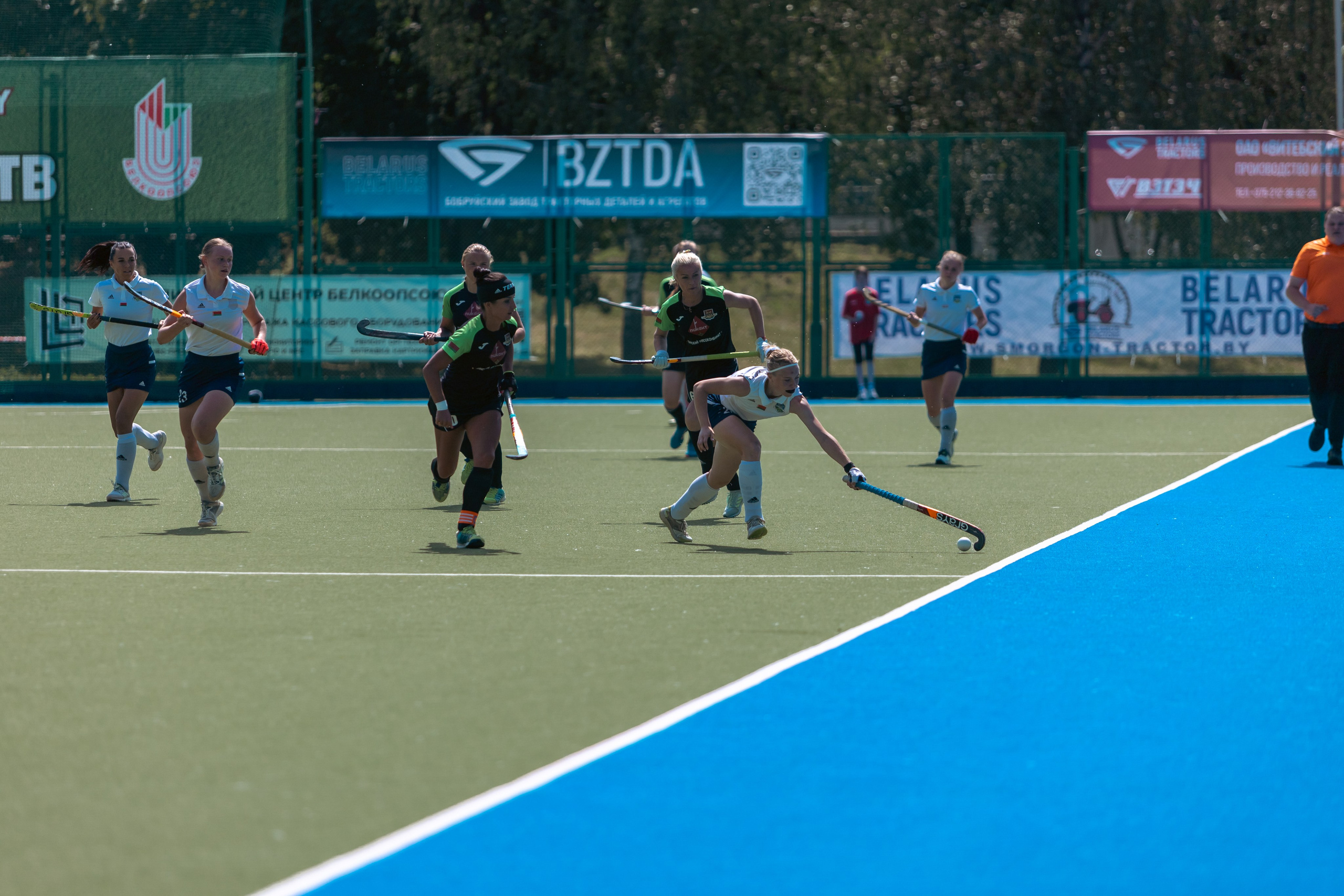 Хоккей на траве. Девушки. Минск — Текстильщик 29.052024. Профессиональный интерьерный и репортажный фотограф Минск и РБ. Максим Орлов