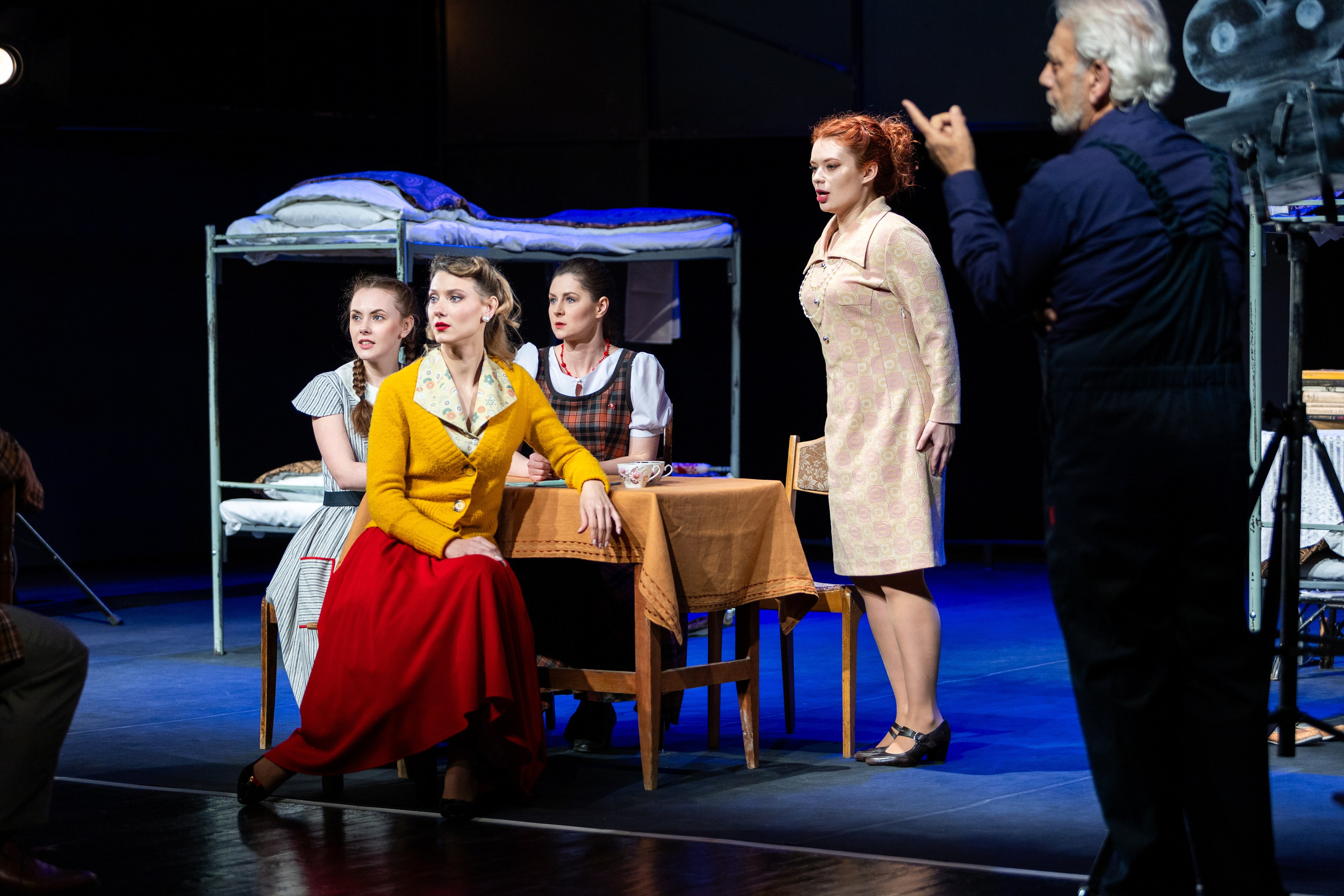 Новый театр «Фабричная девчонка». Профессиональный интерьерный и репортажный фотограф Минск и РБ. Максим Орлов