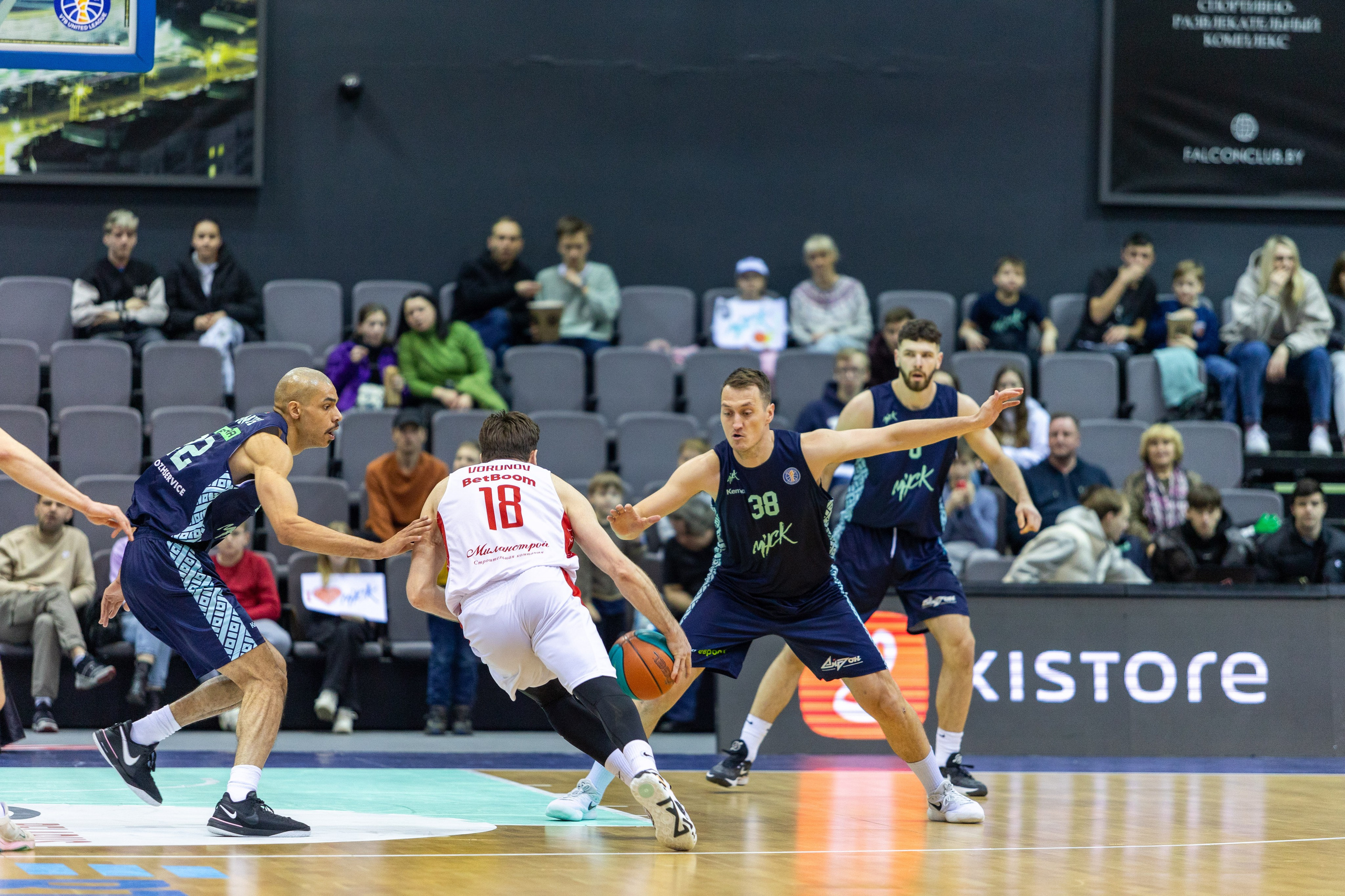 Баскетбол. Минск — MBA. 09.03.2024. Профессиональный интерьерный и репортажный фотограф Минск и РБ. Максим Орлов