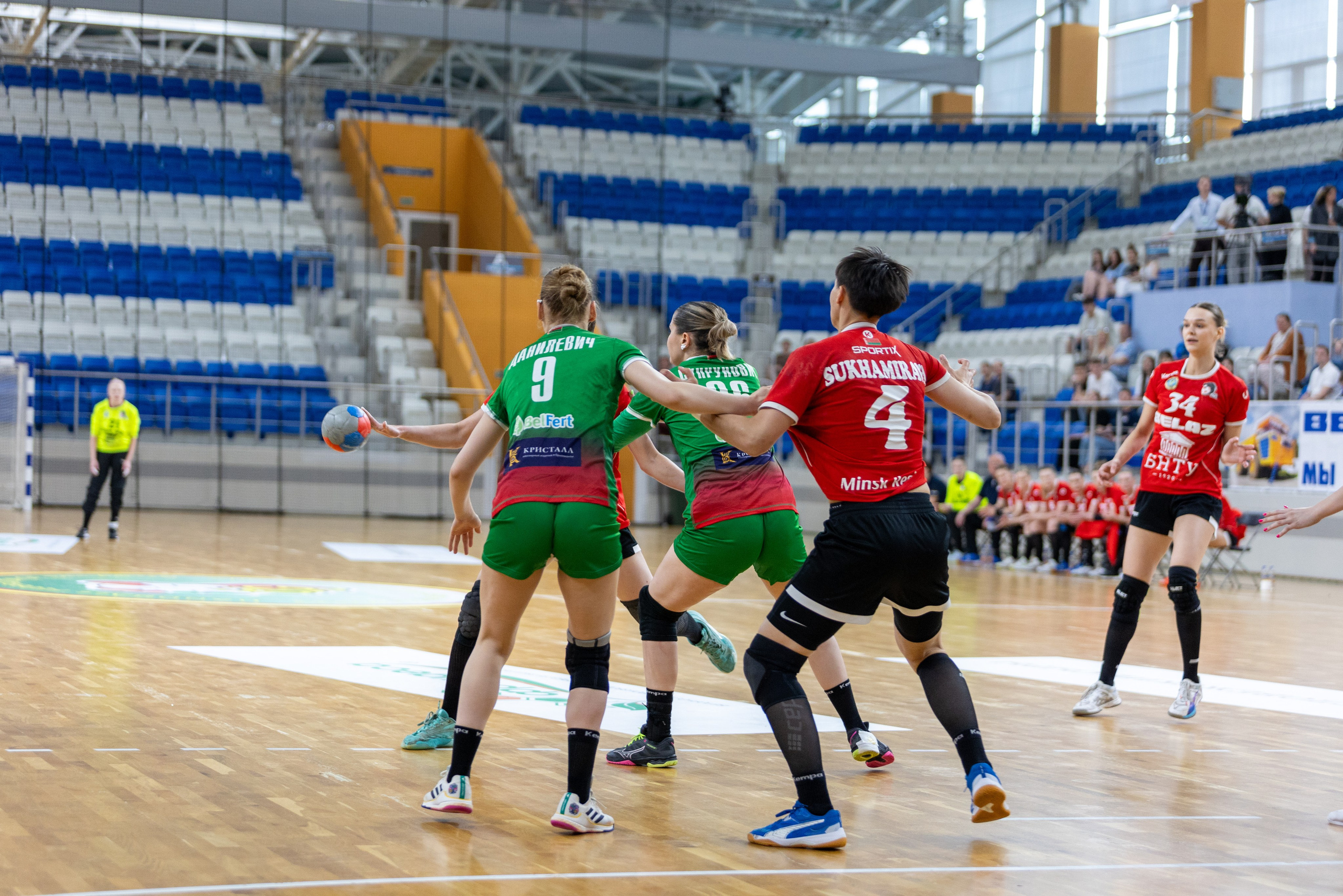 Гандбол. Финал. БНТУ — Гомель. 25.05.2024. Профессиональный интерьерный и репортажный фотограф Минск и РБ. Максим Орлов