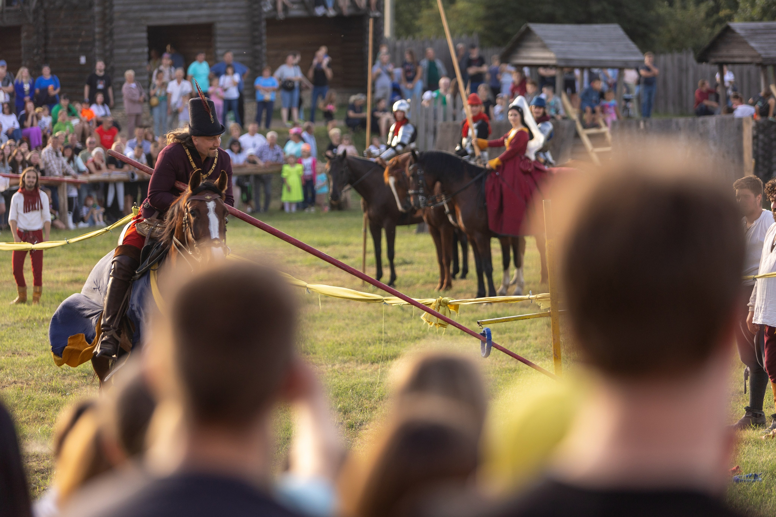 Рыцарский фест. Мстиславль. Профессиональный интерьерный и репортажный фотограф Минск и РБ. Максим Орлов