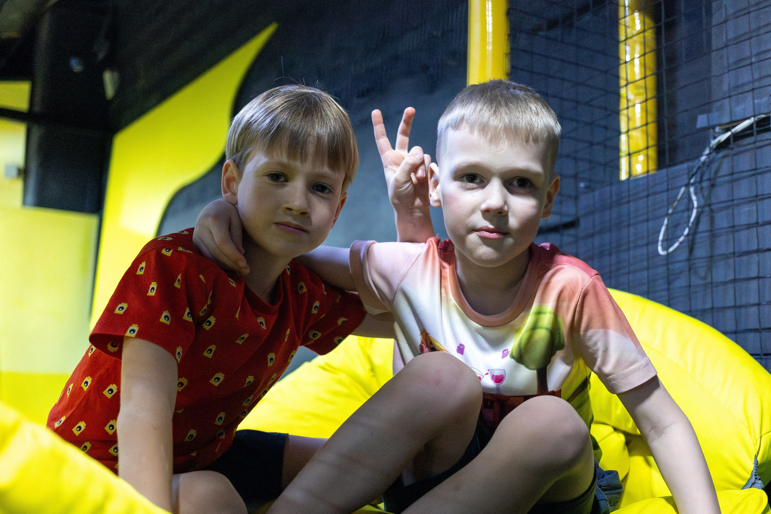 ДР Влада (батутная арена). Профессиональный интерьерный и репортажный фотограф Минск и РБ. Максим Орлов