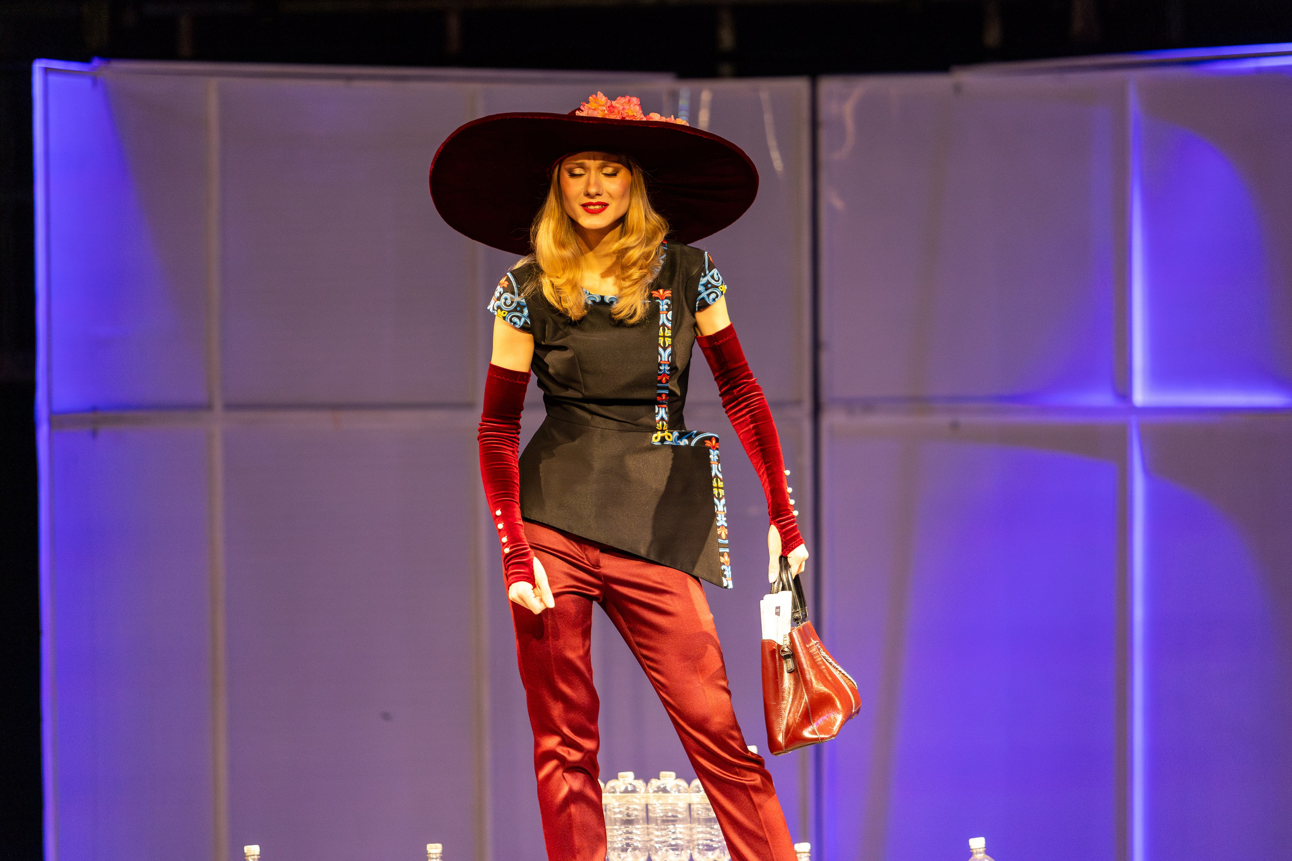 Новый театр «Нобелевская неделя». Профессиональный интерьерный и репортажный фотограф Минск и РБ. Максим Орлов