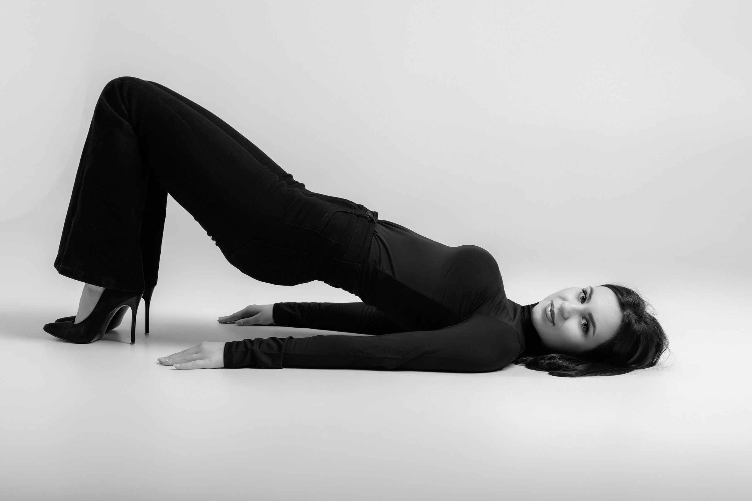 Настя (студийная на циклораме). Профессиональный интерьерный и репортажный фотограф Минск и РБ. Максим Орлов