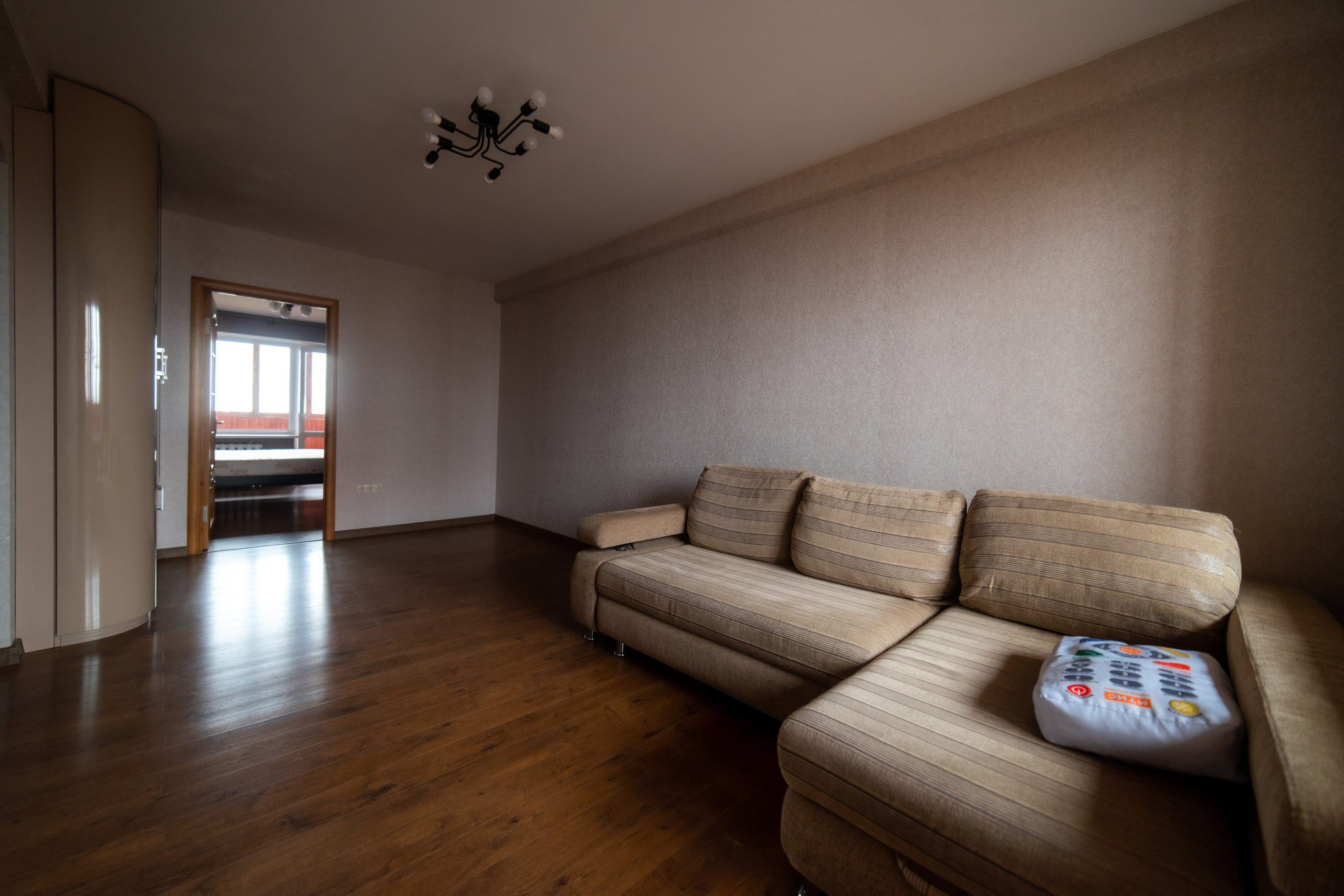 Дунина-Марцинкевича 4. Суперэконом вариант. Профессиональный интерьерный и репортажный фотограф Минск и РБ. Максим Орлов