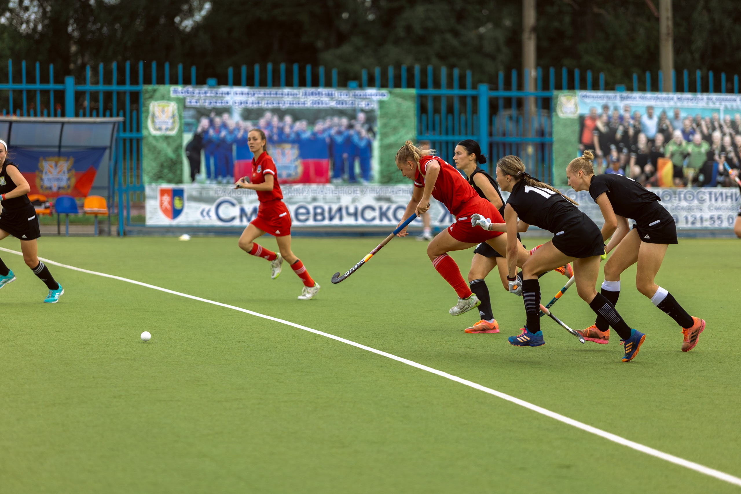 Хоккей на траве. Девушки. Минск — Виктория. 16.06.2024. Профессиональный интерьерный и репортажный фотограф Минск и РБ. Максим Орлов